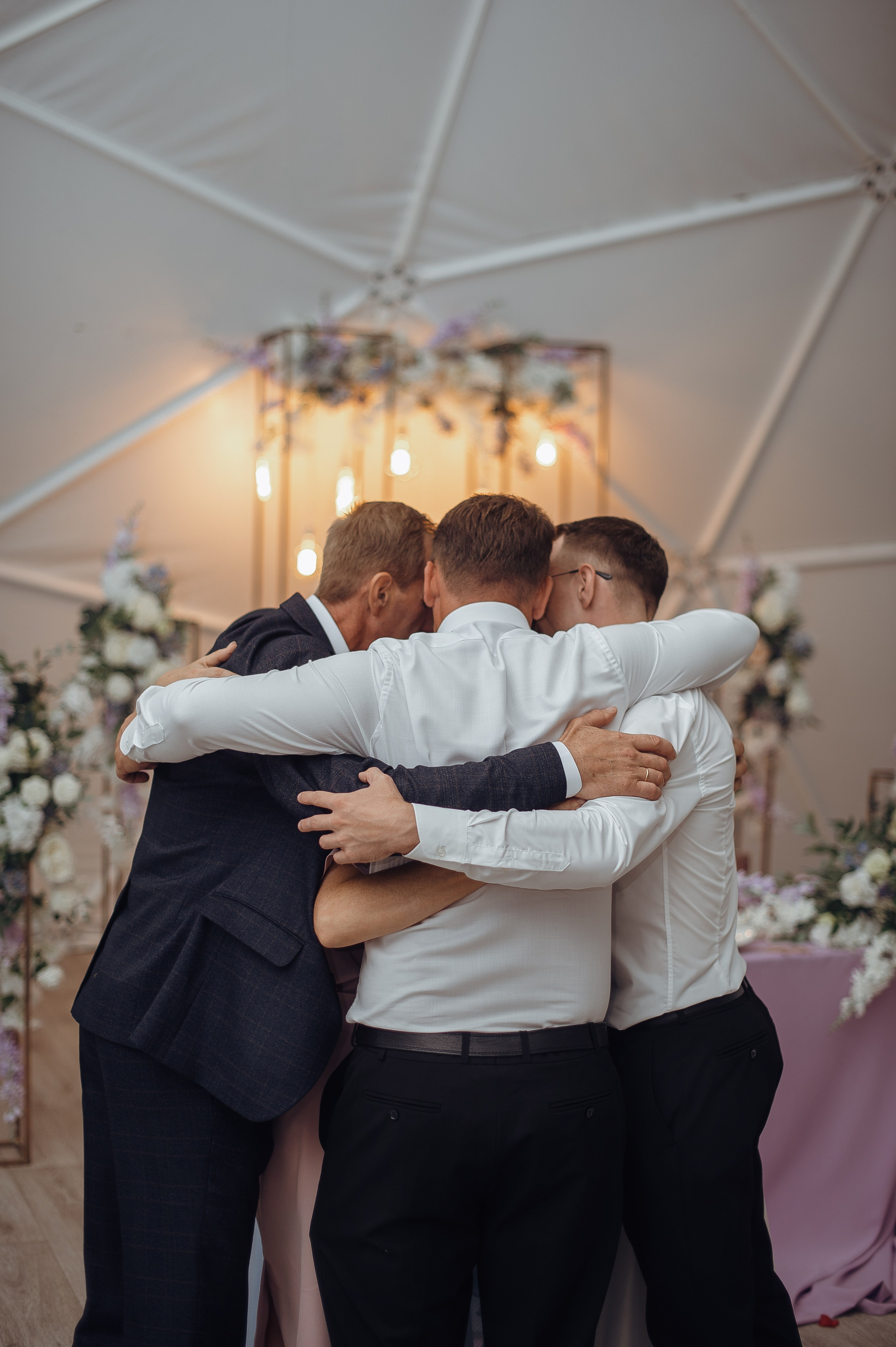 Семейный и дружелюбный свадебный день Людмилы и Сергея. Свадебный фотограф в Ярославле Денис Медоваров