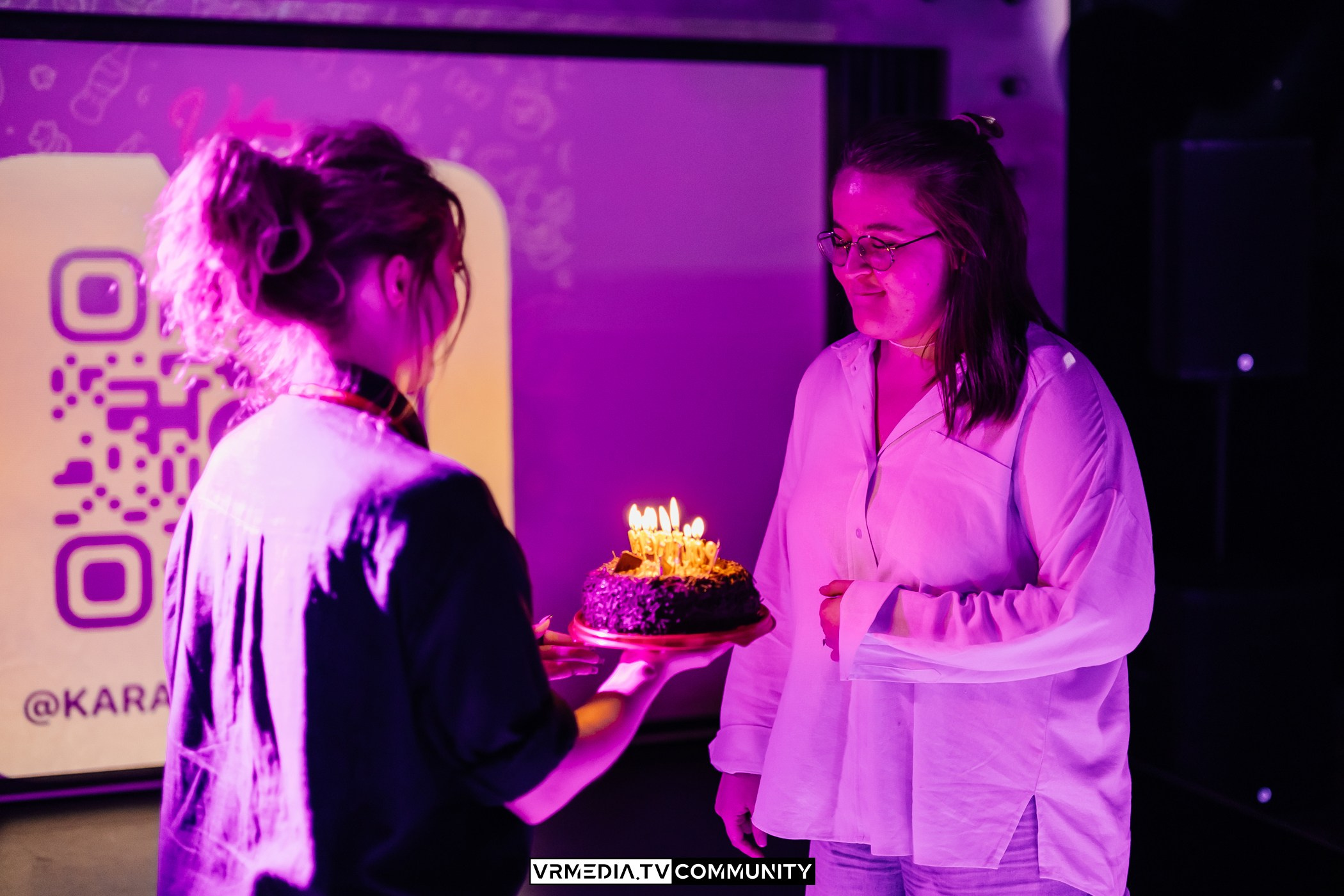 Караоке-бар «Volna»: День России