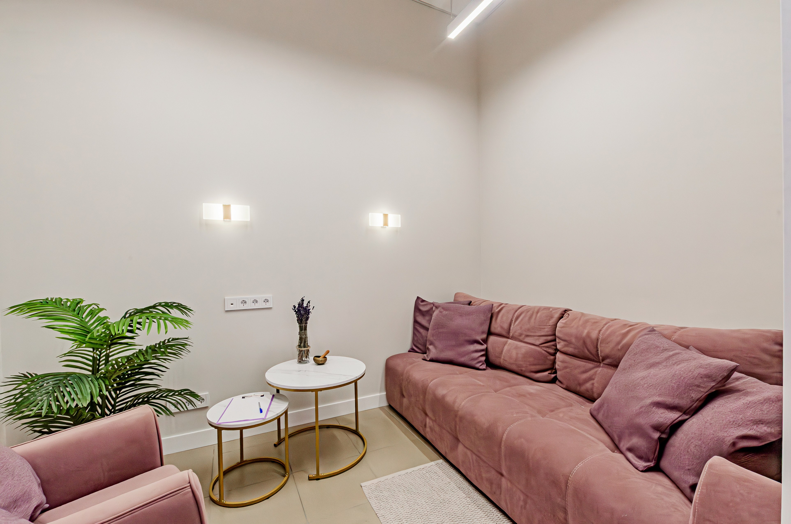 Массажный салон Основание. Nataliphotokzn.ru Фотограф. Казань. Интерьерная съёмка