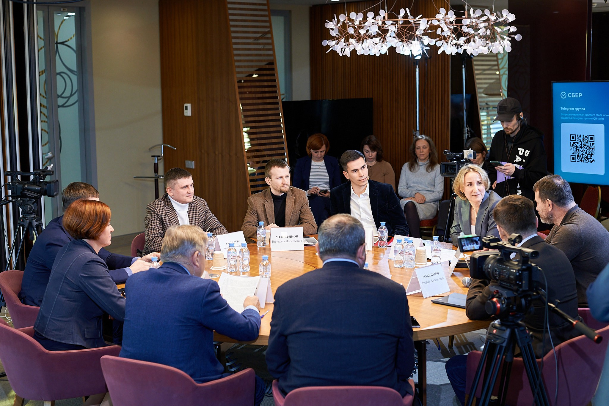 Кредитная игла. Иван Ступа, репортажный фотограф в Санкт-Петербурге и Ленинградской области