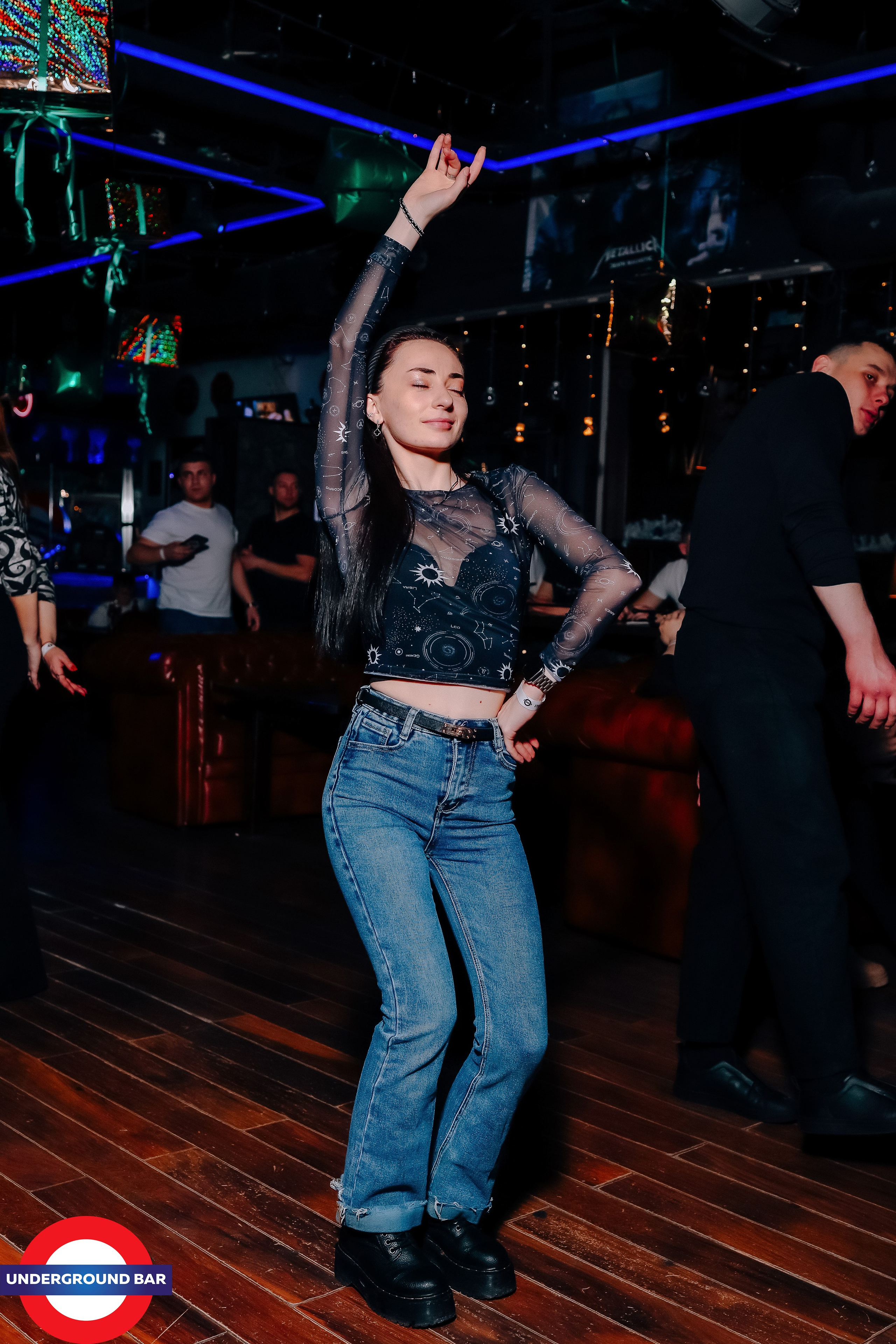 Ночной клуб. Max Vegas