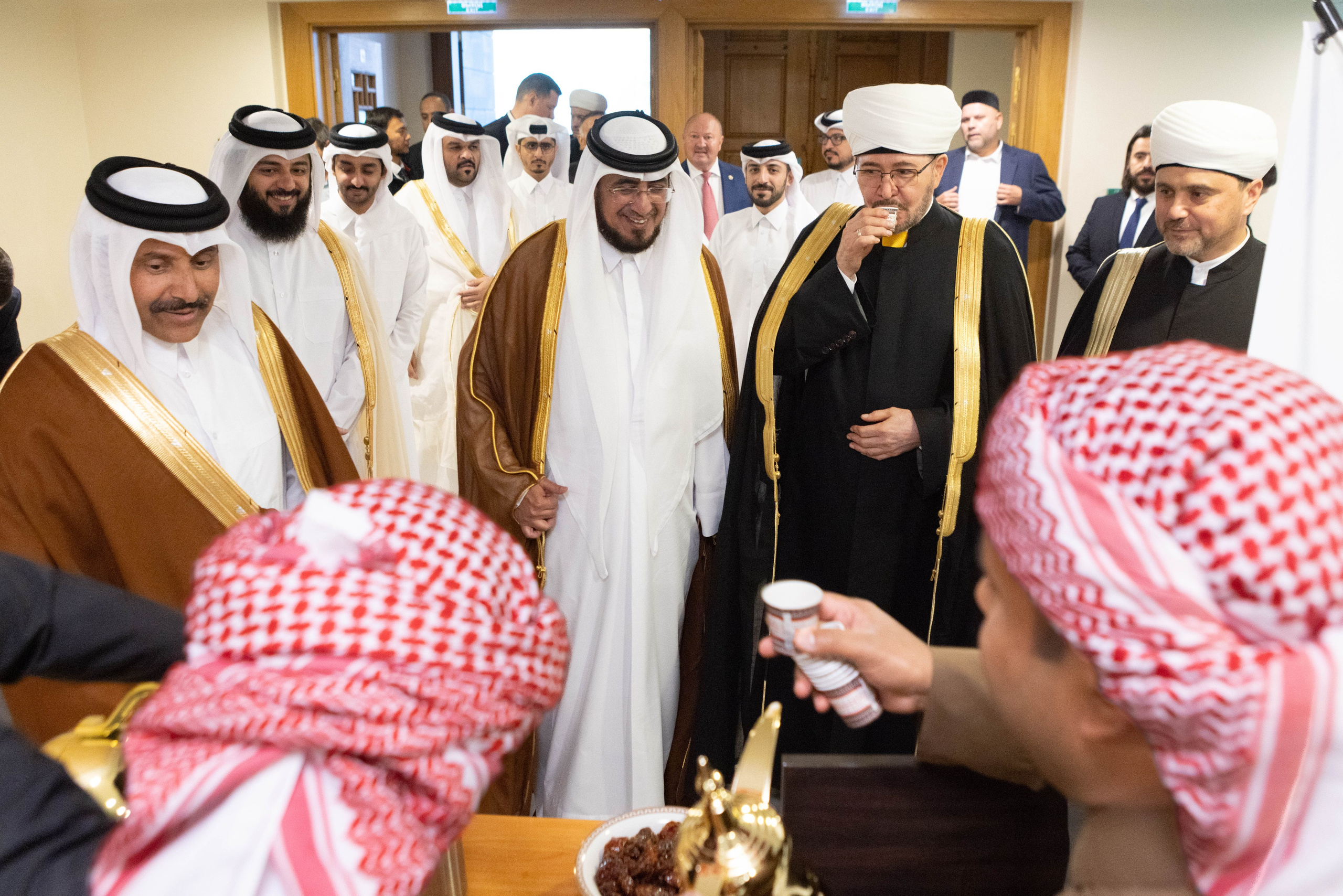 Открытие выставки Мир Корана. Рекламный, предметный, репортажный, семейный фотограф и художник в Москве