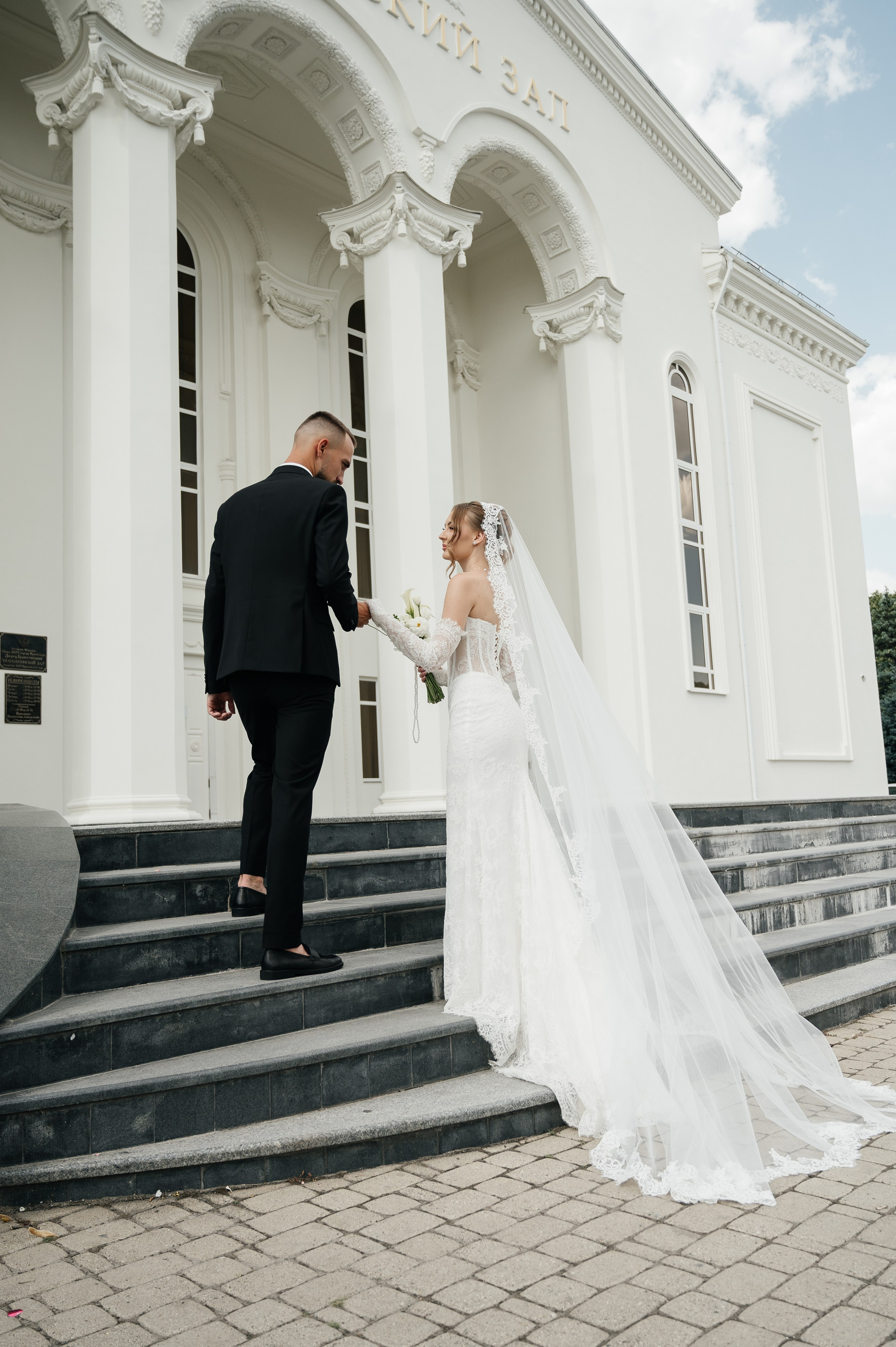 Виктор и Валерия (загс). Свадебный и семейный фотограф в Краснодаре Алина Мельник