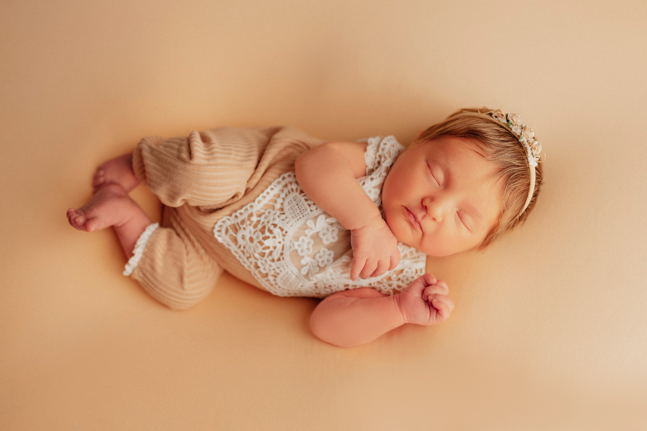 Ксения 11 дней. Фотограф новорожденных в Москве Щелково и МО Ангелина Энговатова