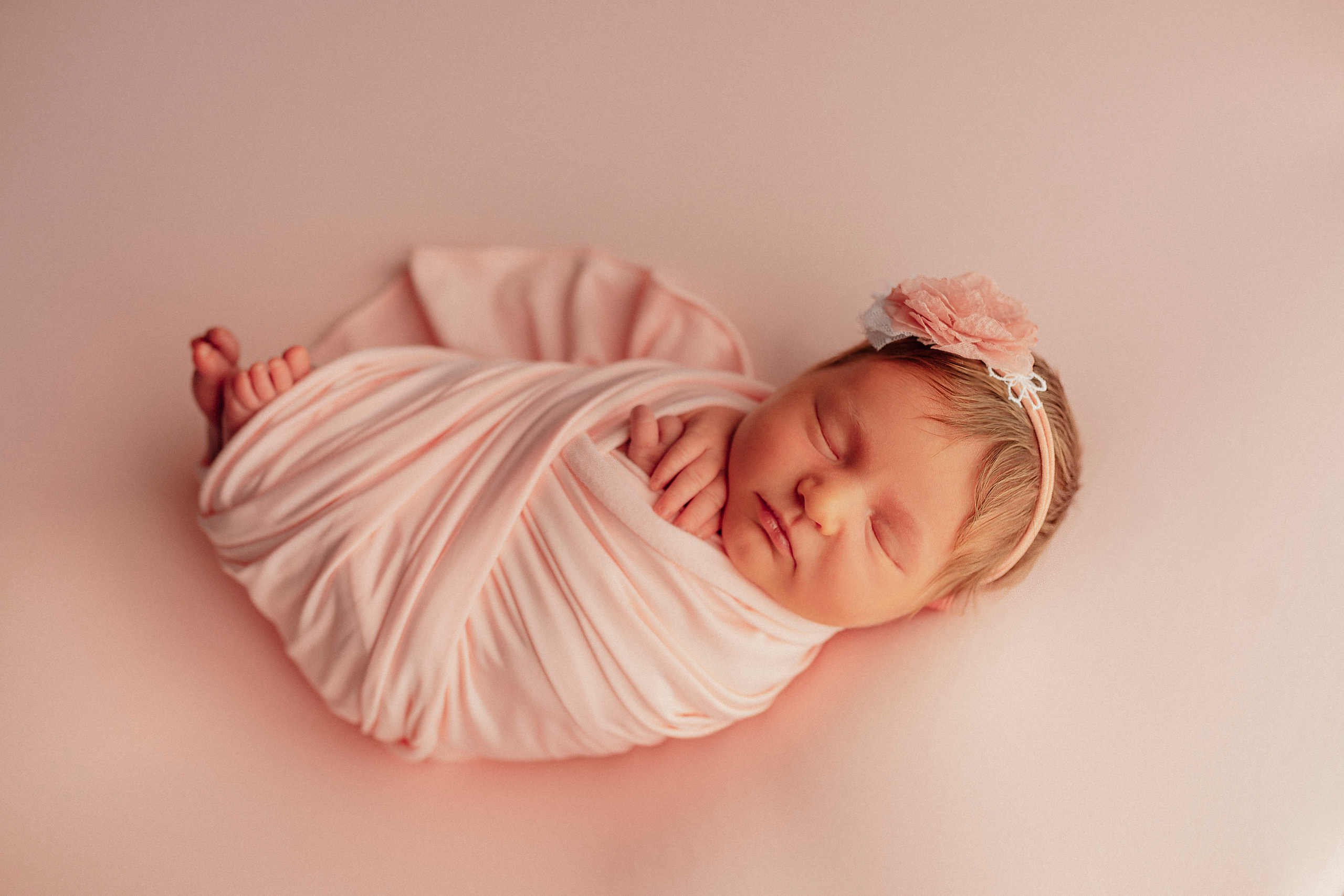 Ксения 11 дней. Фотограф новорожденных в Москве Щелково и МО Ангелина Энговатова