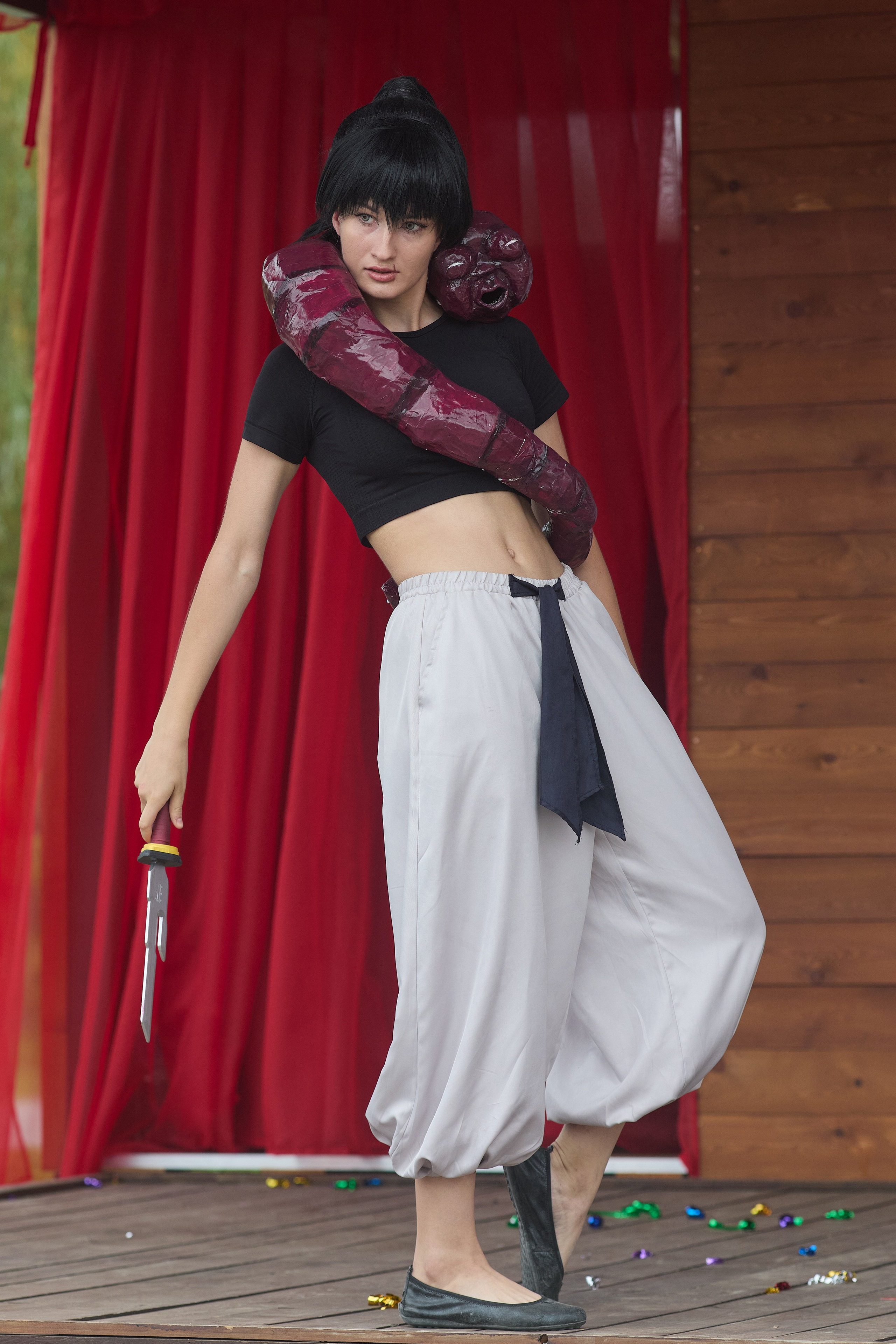 Косплей Фушигуро Тодзи из "Магической битвы" в Находке