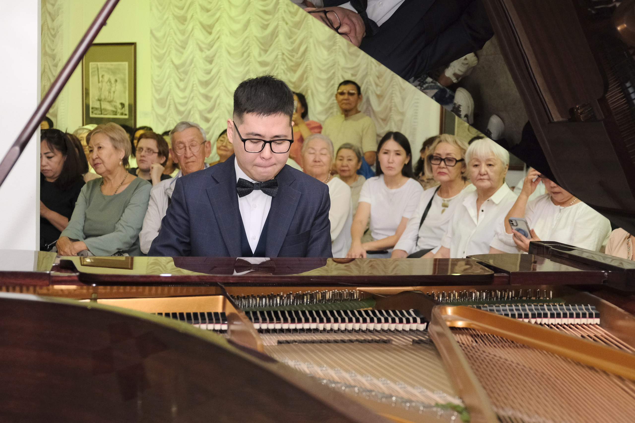 Концерт памяти «Махтал». Репортажная фотография о культуре в Якутии