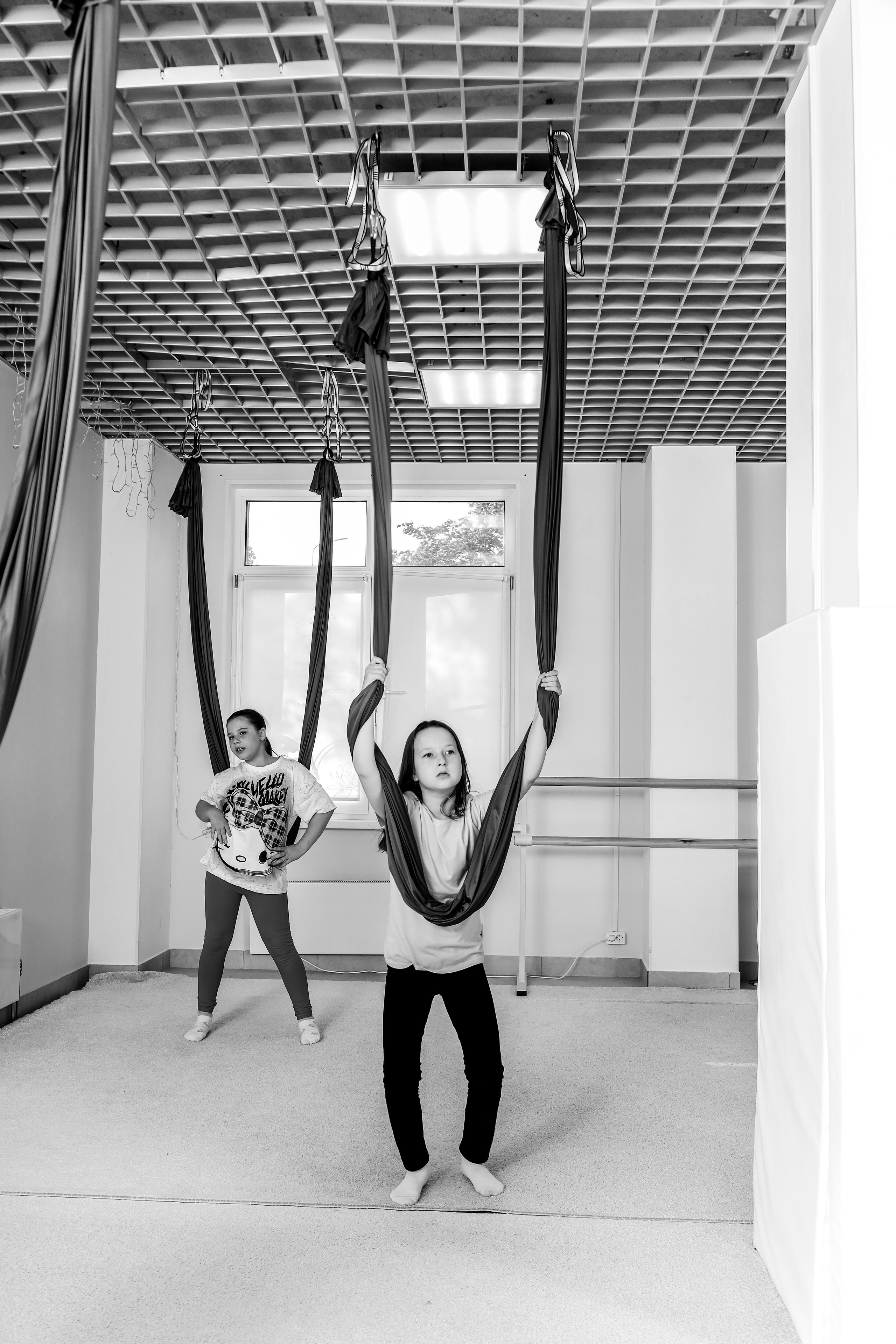 Детская аэройога. Фотограф Надршина Лилия