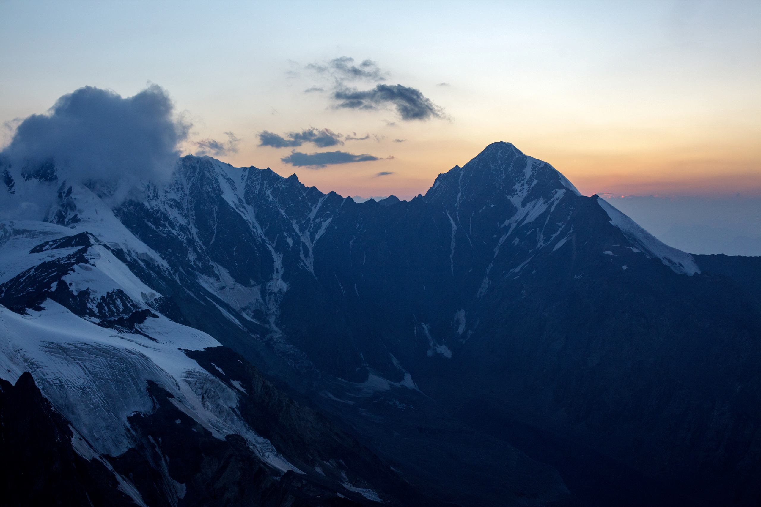 Казбек с Севера (с России). Контент-фотограф Рязань/Москва/Санкт-Петербург/Сочи Елена Сазонтова