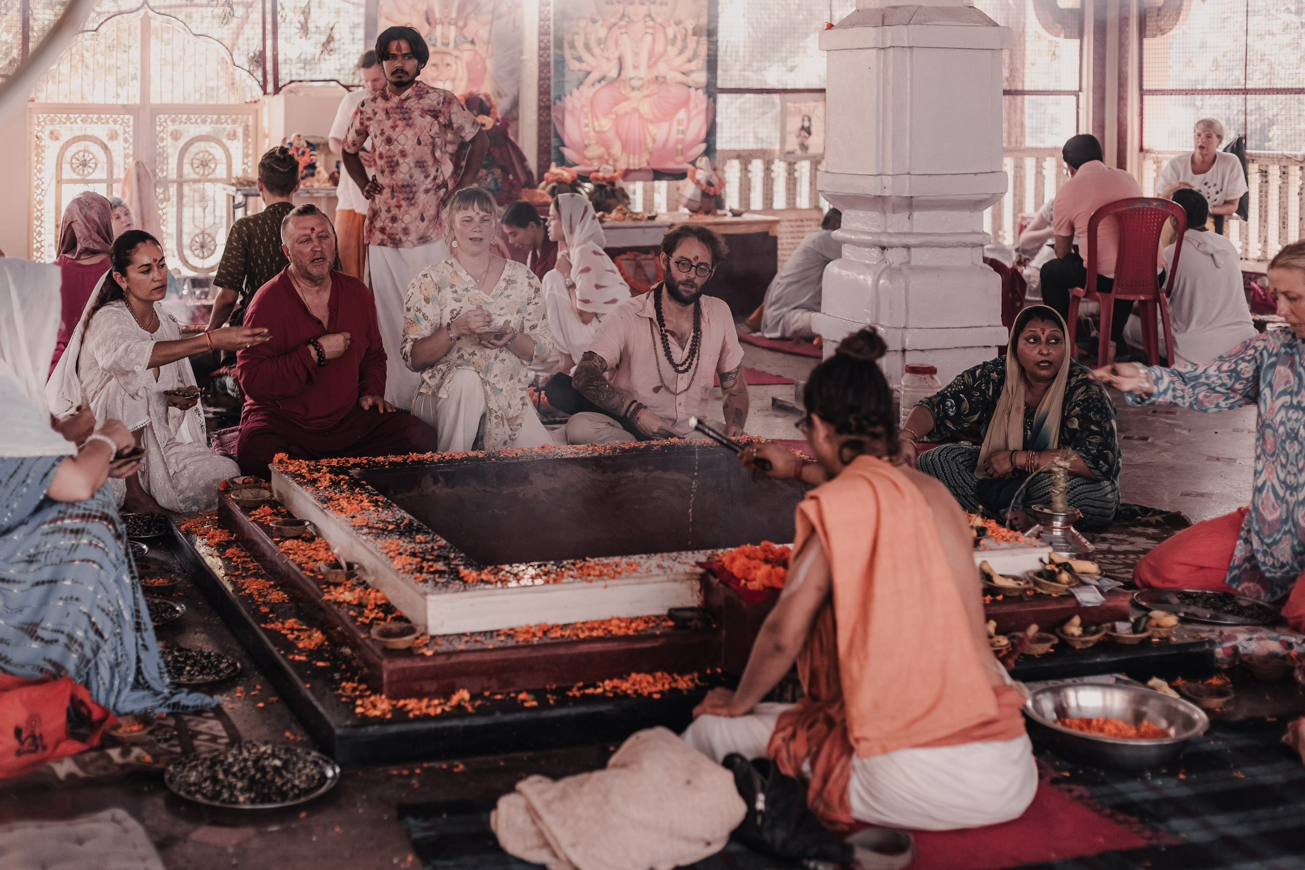 Navaratri yajna at Devraha Baba Ji ashram. Мариам Багдасарян