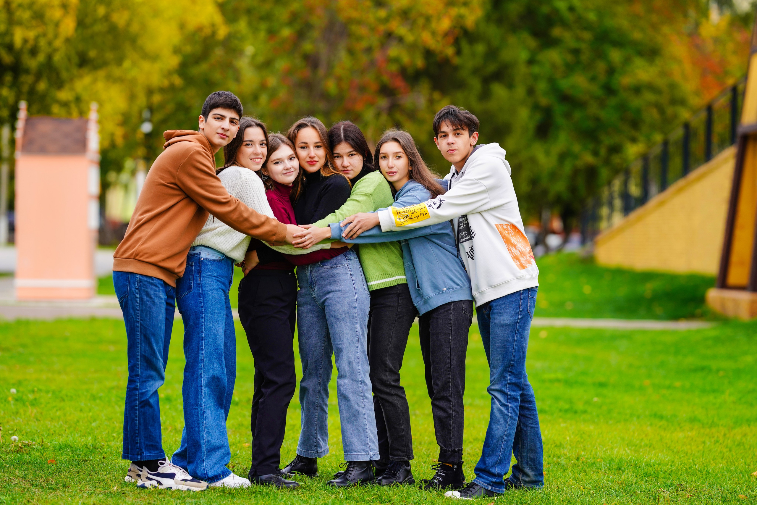 Осень 9,11 класс. Современные выпускные альбомы. Мы делаем не просто альбомы, а стильные фотокниги