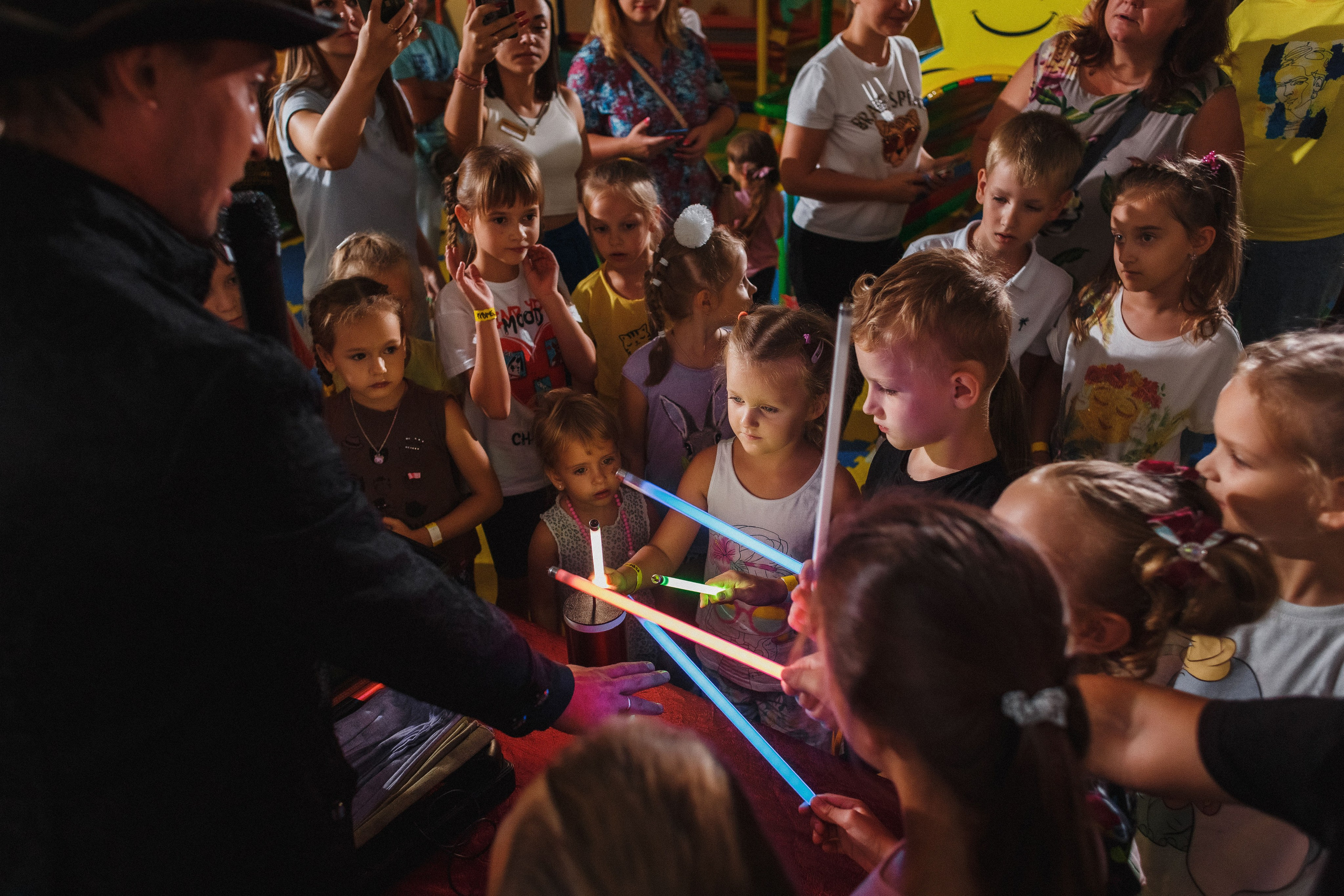 Волшебные моменты: детский праздник в игровой Клумба, Таганрог. Свадебный и семейный фотограф в Таганроге Бакарюк Антон