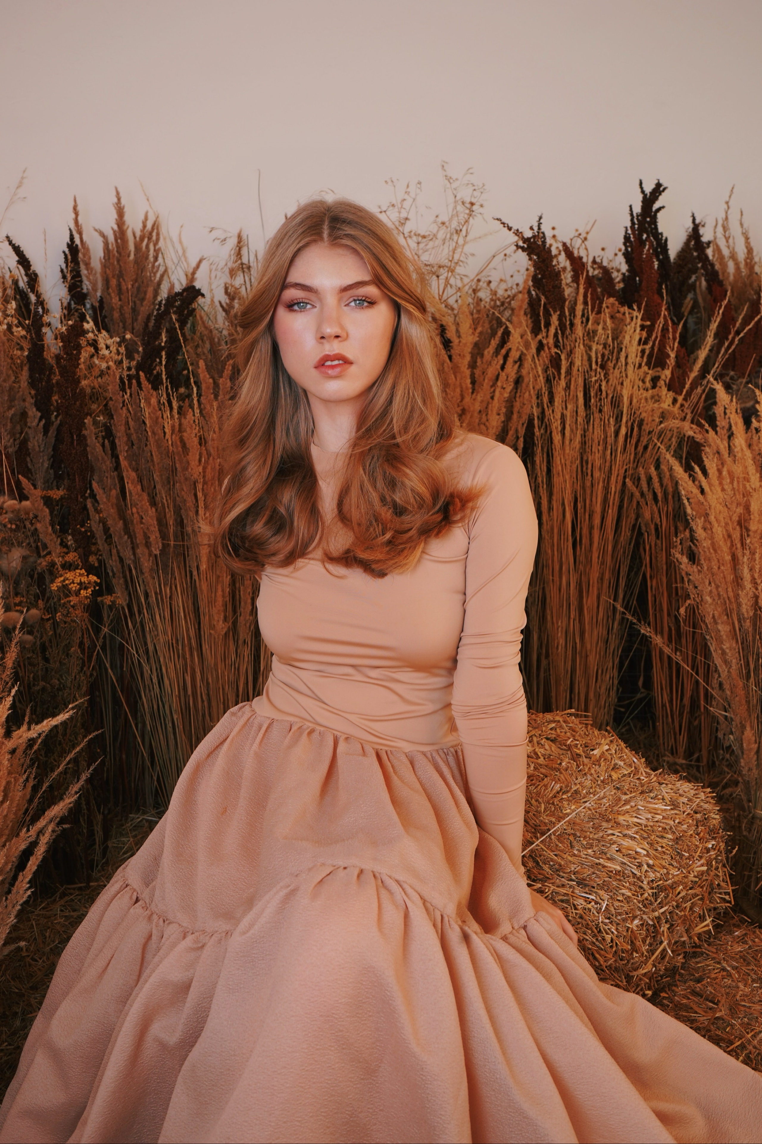 София, студия. Женский фотограф в Москве Уварова Анастасия