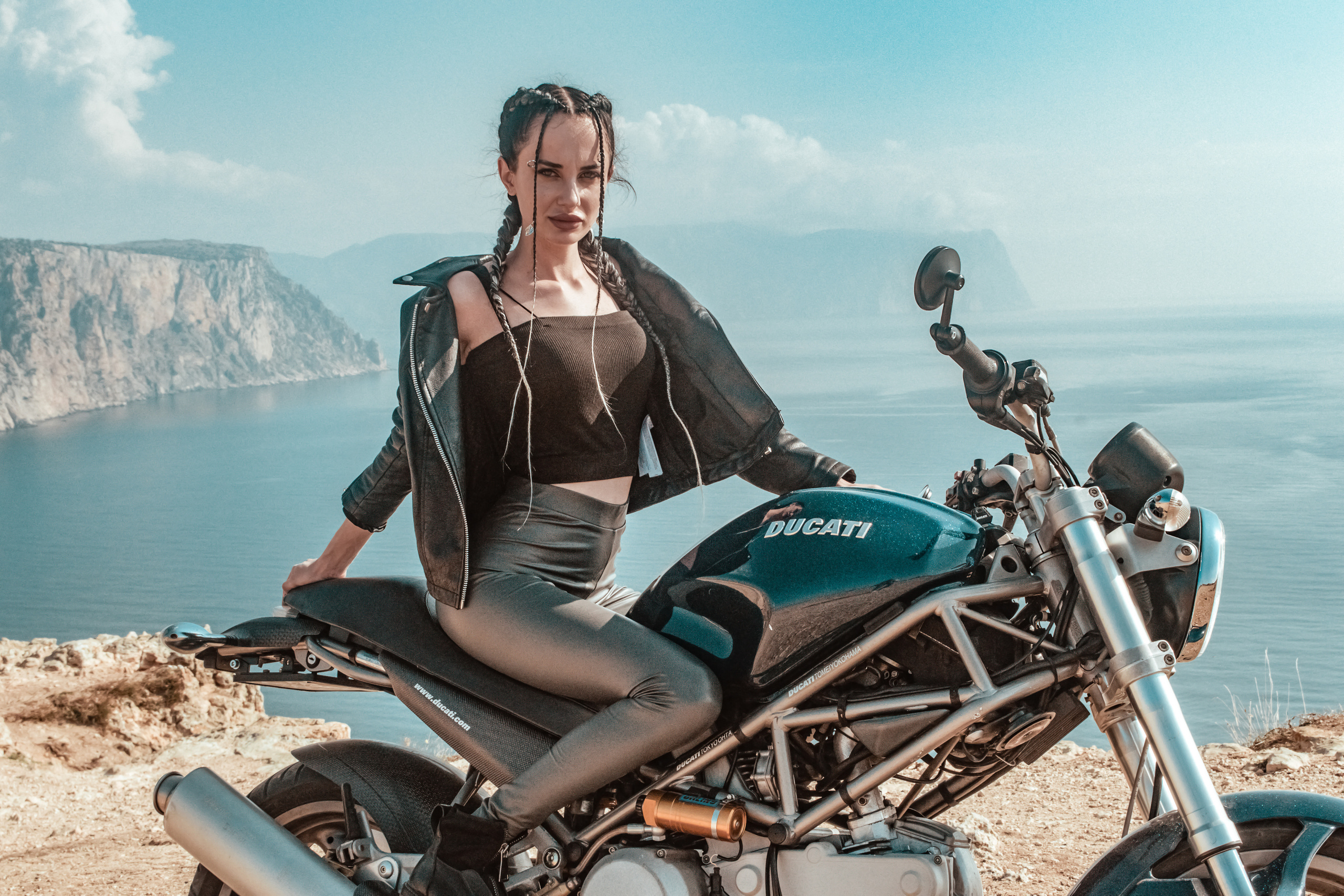 TAISIA. Фотограф в Крыму Григорий