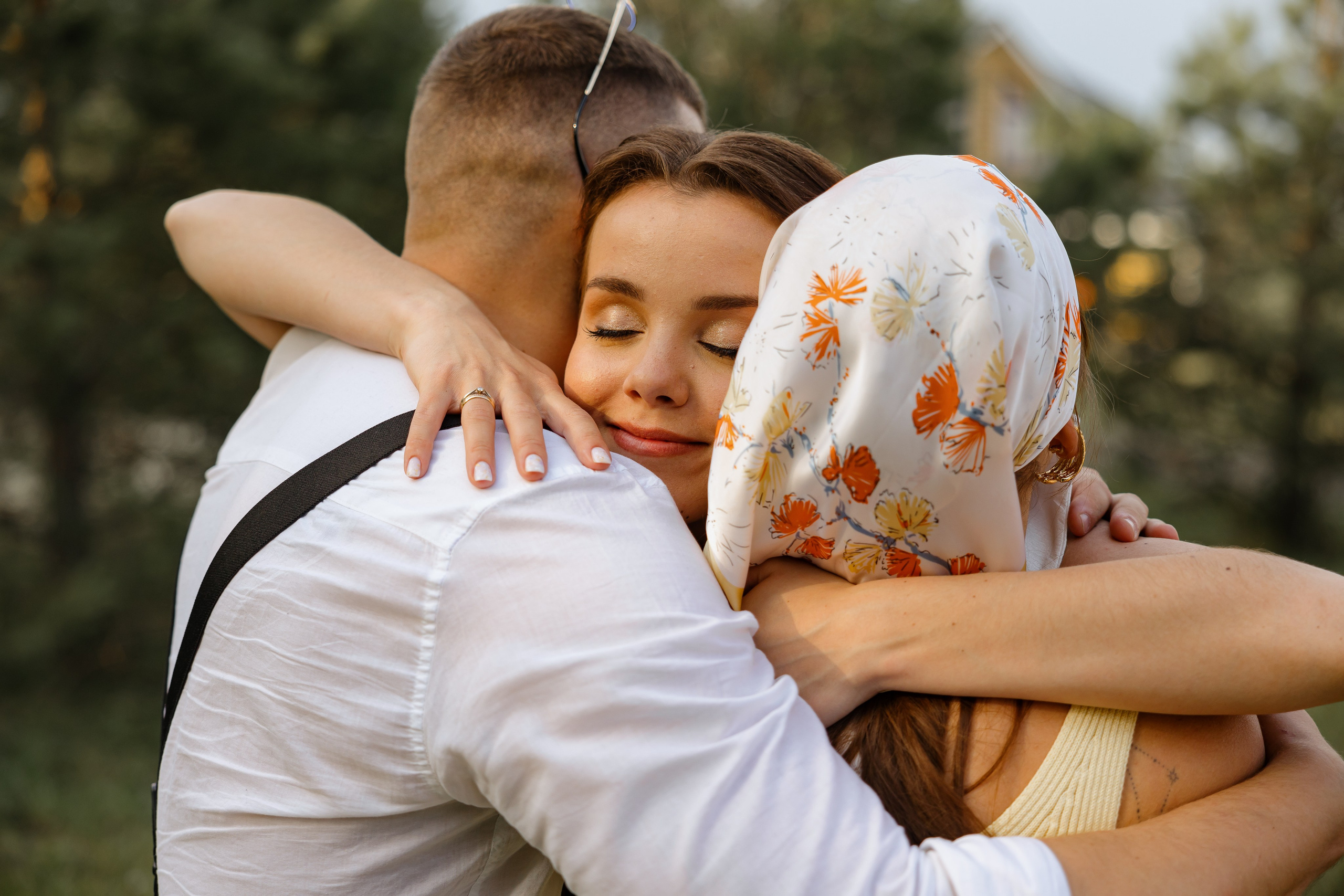 Июньская свадьба на берегу реки. Фотограф Сергей Ртищев в Москве и РФ