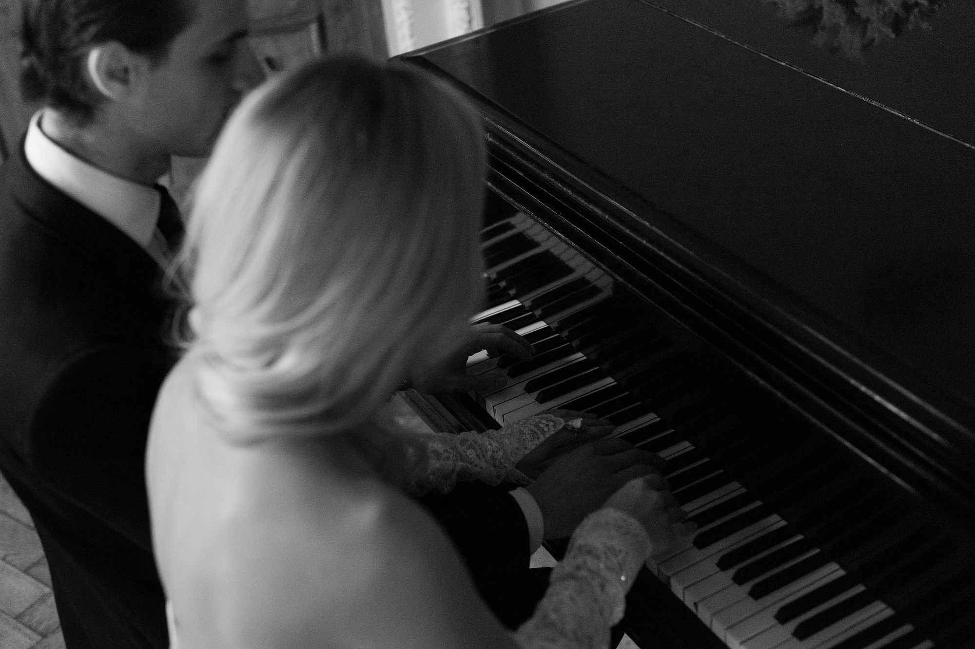 Свадебная фотосессия в Пушкинской библиотеке. Сергей Гладков свадебный фотограф в Москве