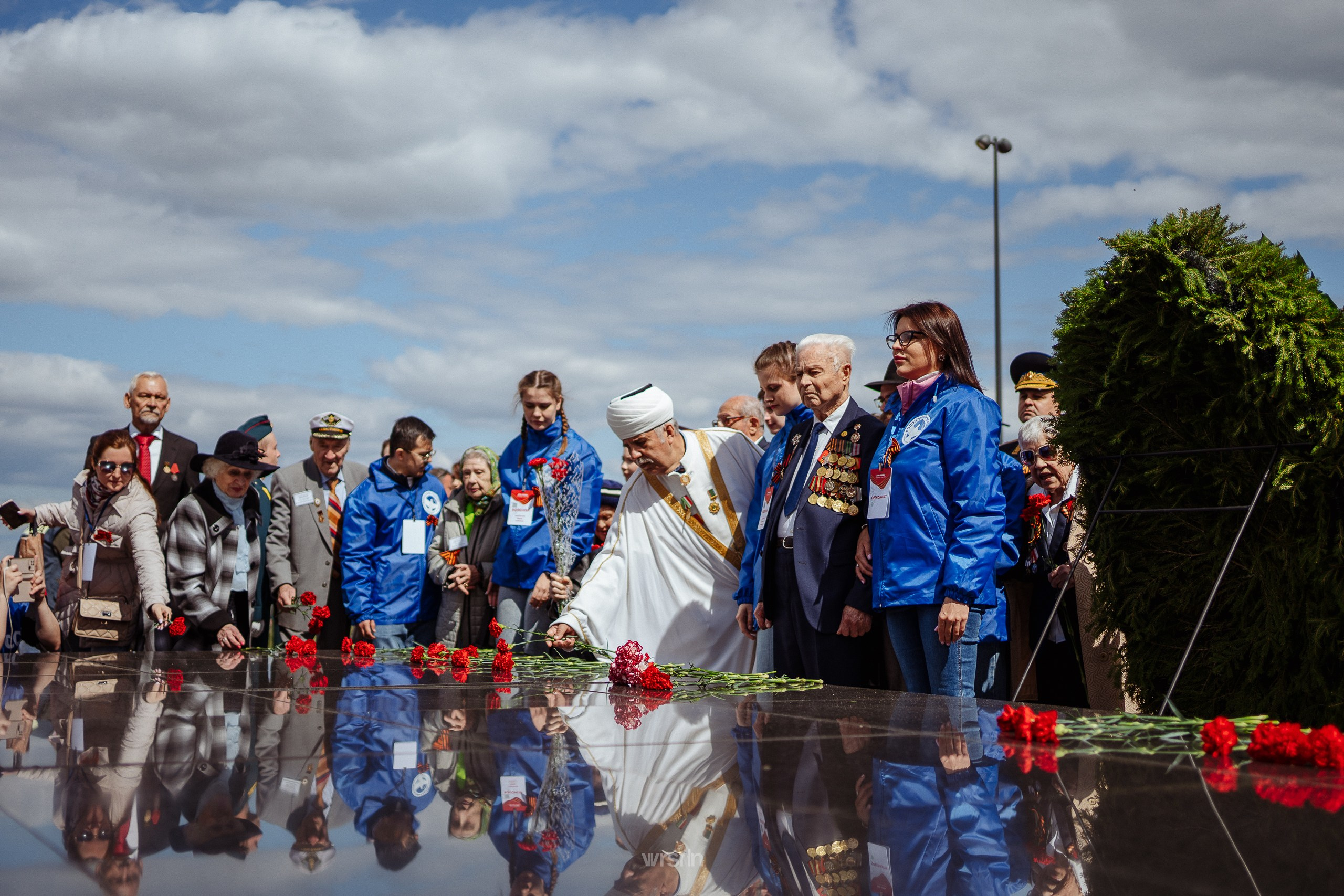 9 мая · Волонтеры Победы. Владимир Вершинин, тот самый свадебный видеограф