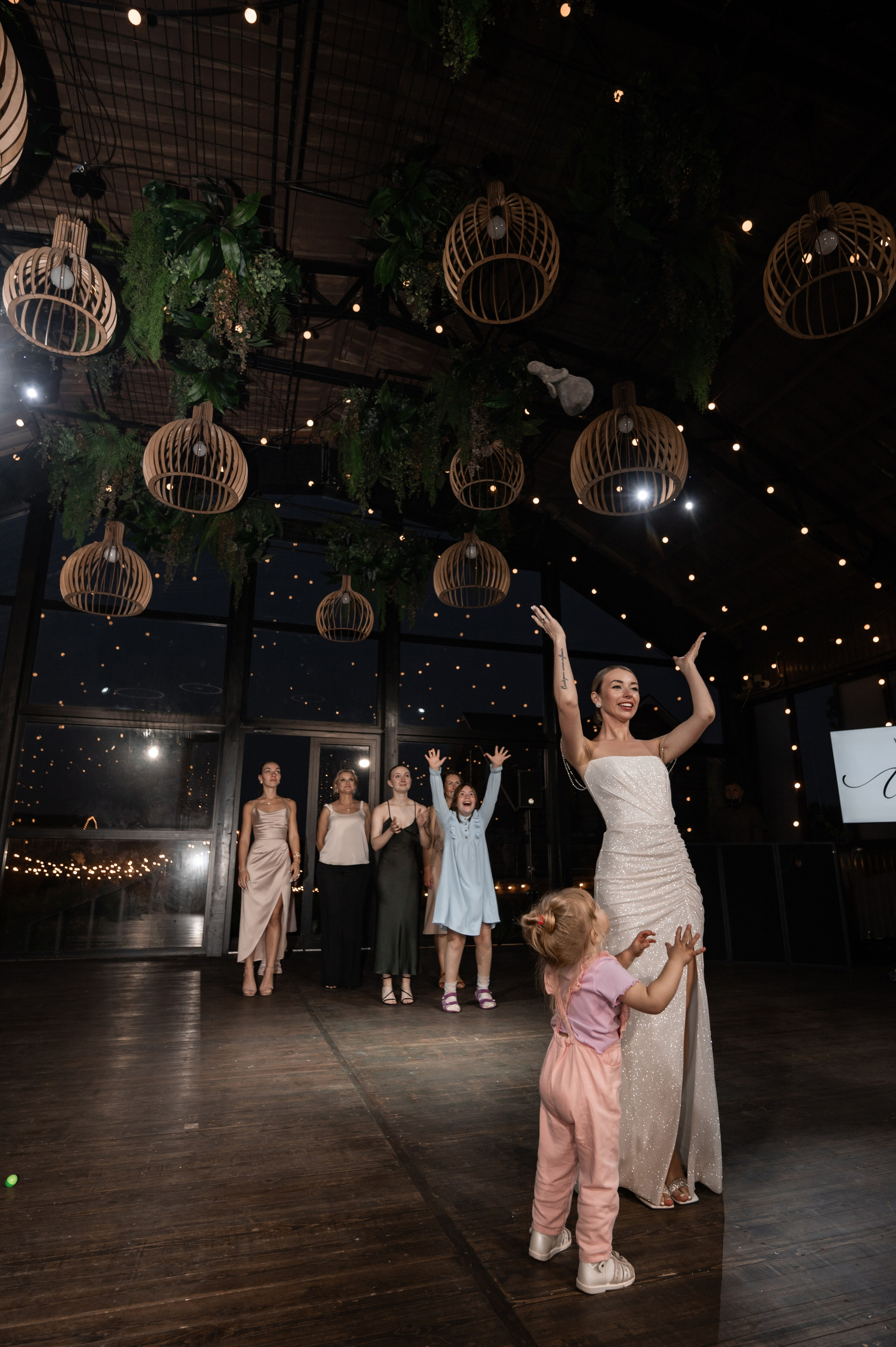 2024. Богдан и Ирина. Свадебный и семейный фотограф в Москве и Европе Евгения Амелина