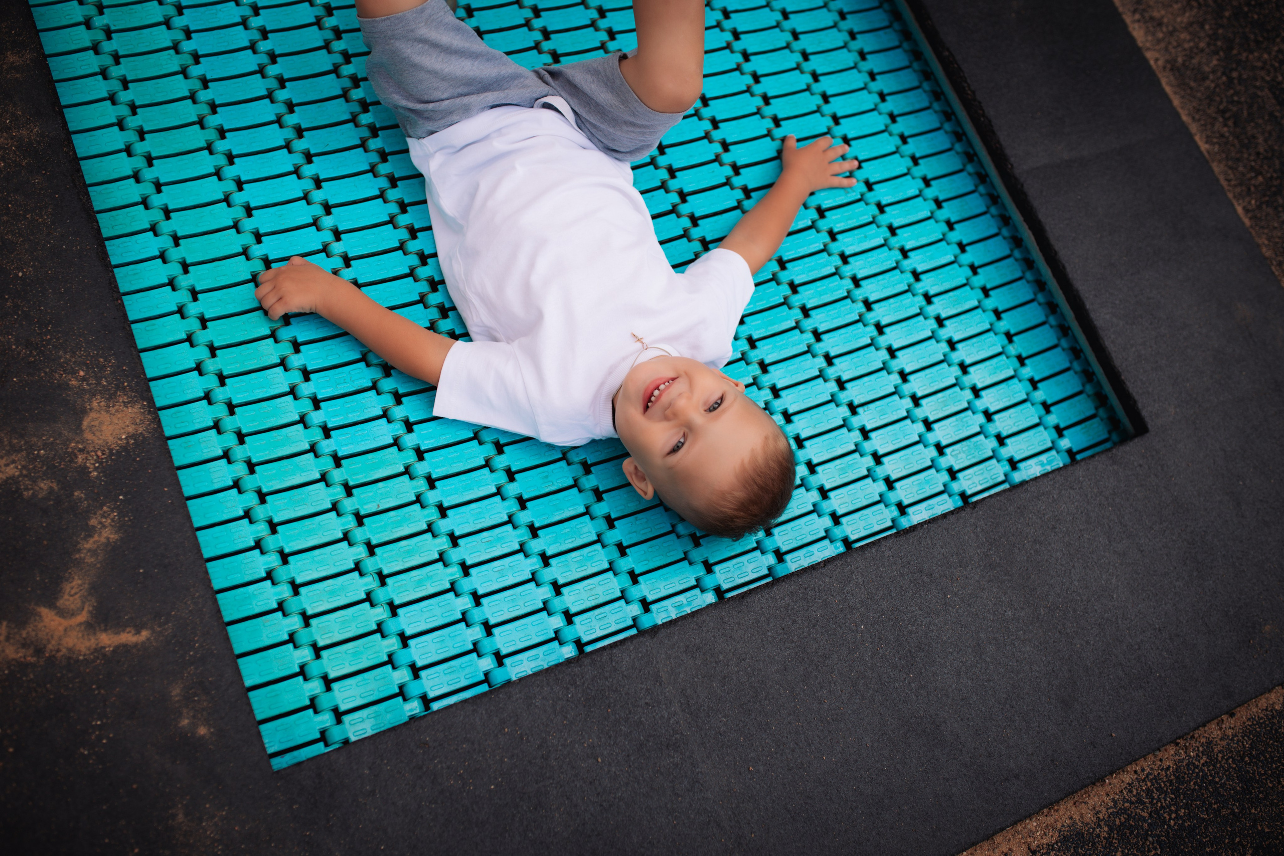 Семейная прогулка