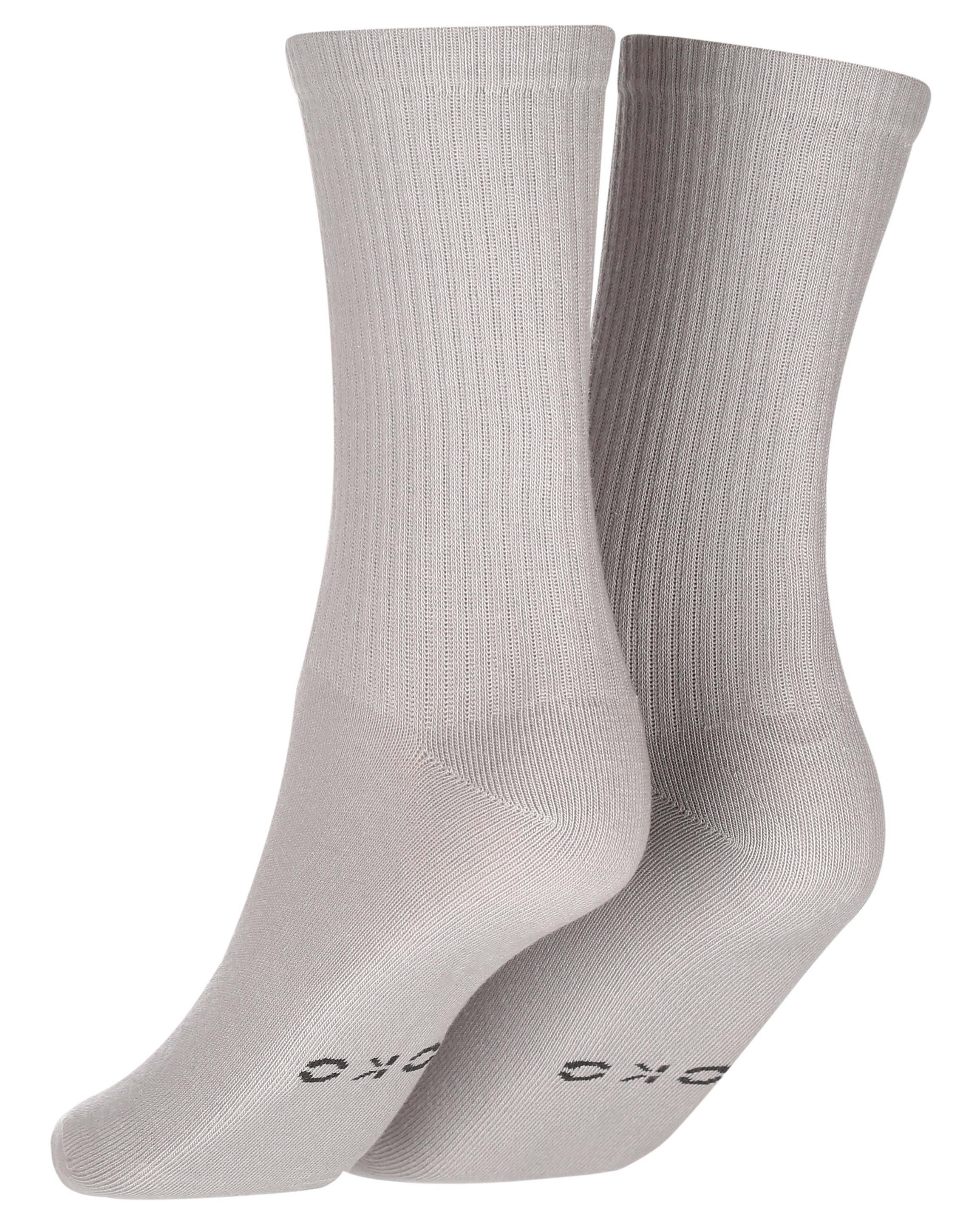 «Профессиональная студийная съемка носков разных цветов и текстур для каталога»«Рекламная фотосъемка носков на белом фоне с акцентом на качество материала»«Высококачественная съемка спортивных и повседневных носков для интернет-магазина»«Фотосъемка носков с детальной проработкой текстуры и цвета»«Каталожная съемка носков с яркими принтами и узорами в студии»