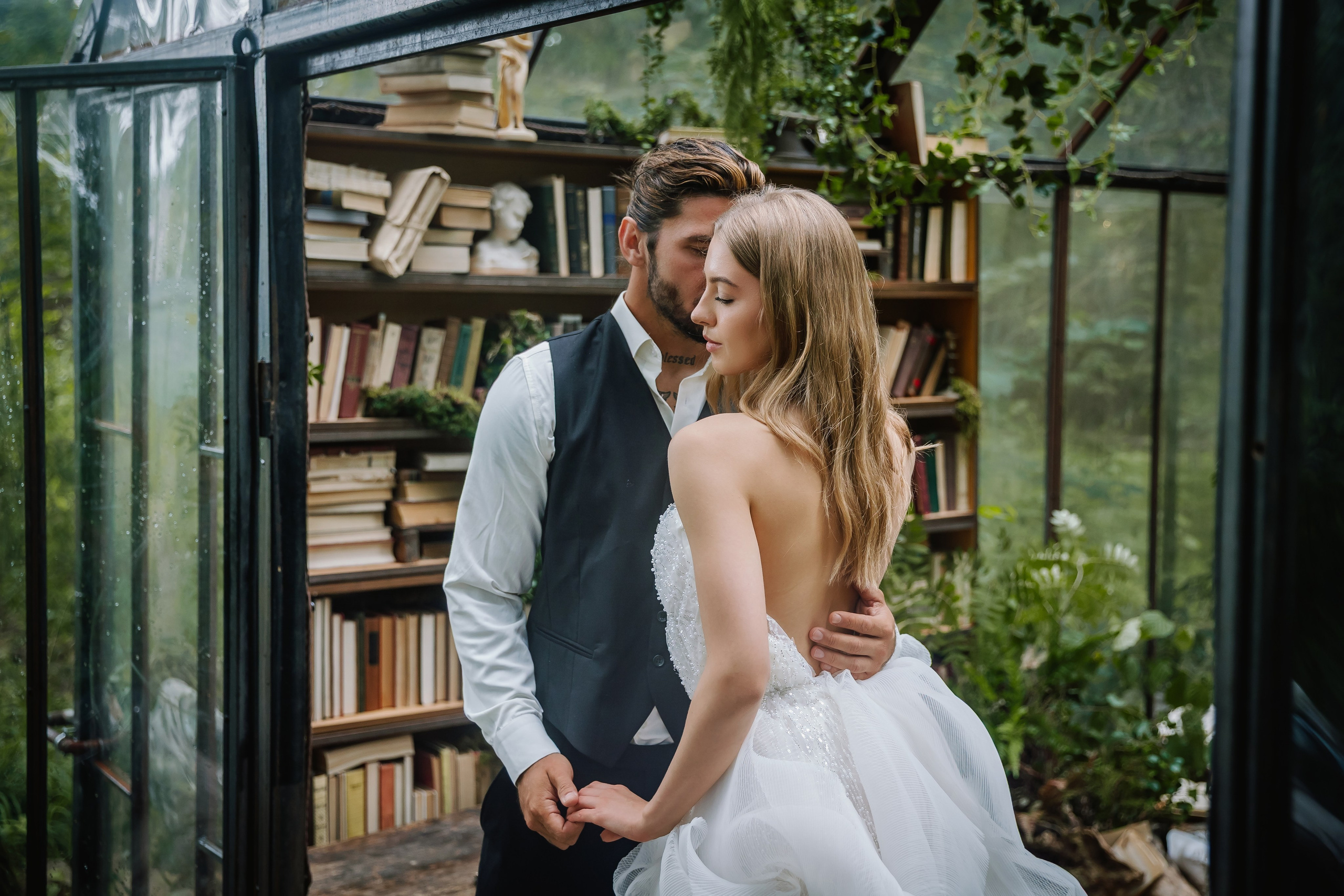 Свадьба в оранжерее ProjectX. Фотограф и видеограф Москва. Свадебный фотограф, видеограф. Выпускные альбомы. Оживающие альбомы