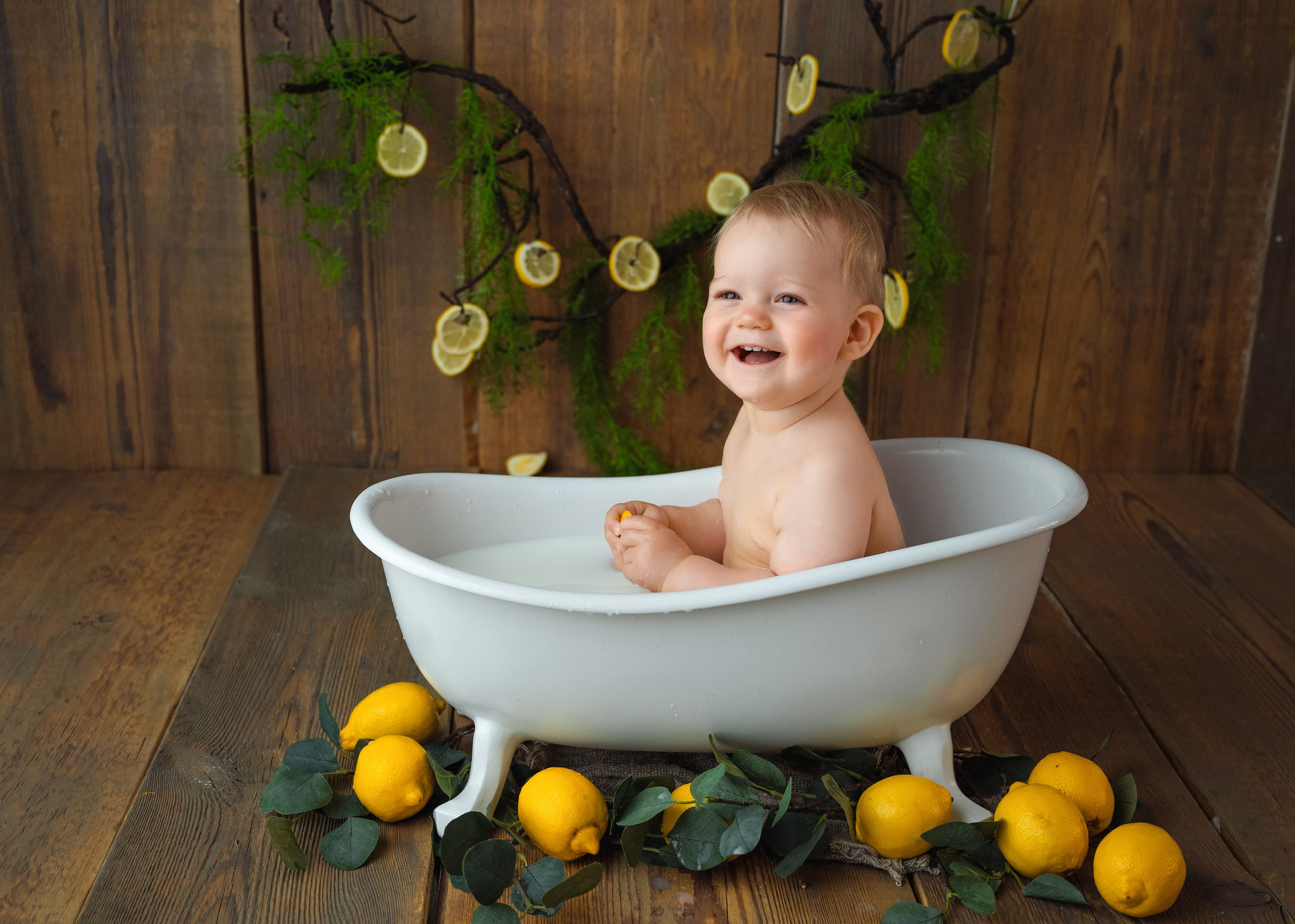 ГОДОВАСИЯ. Фотограф новорождённых и беременных в г. Ноябрьск