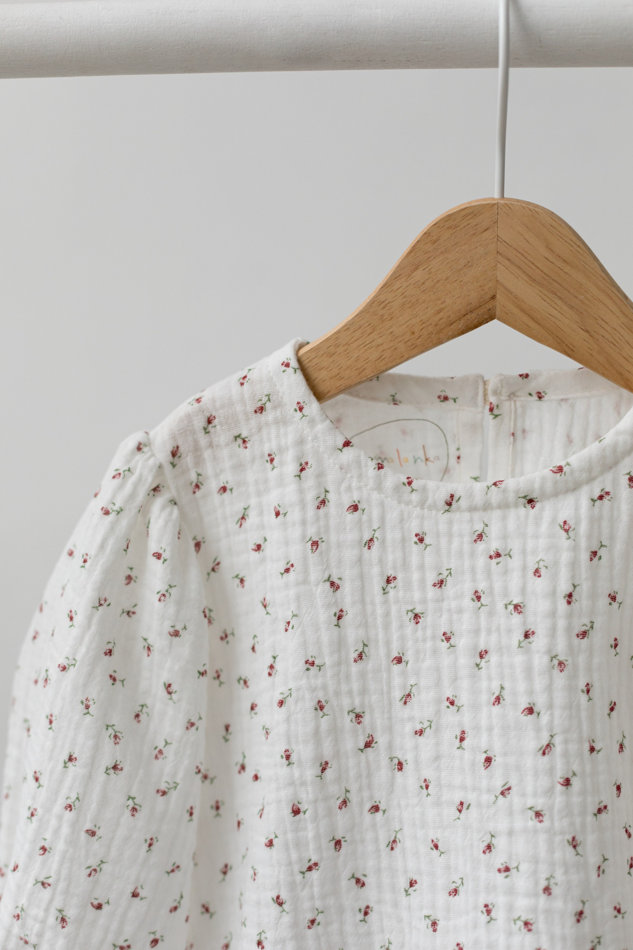 Съемка детской одежды бренда mamalanka для Ozon и соц сетей. Детский и контент фотограф Надя Волкова Санкт-Петербург