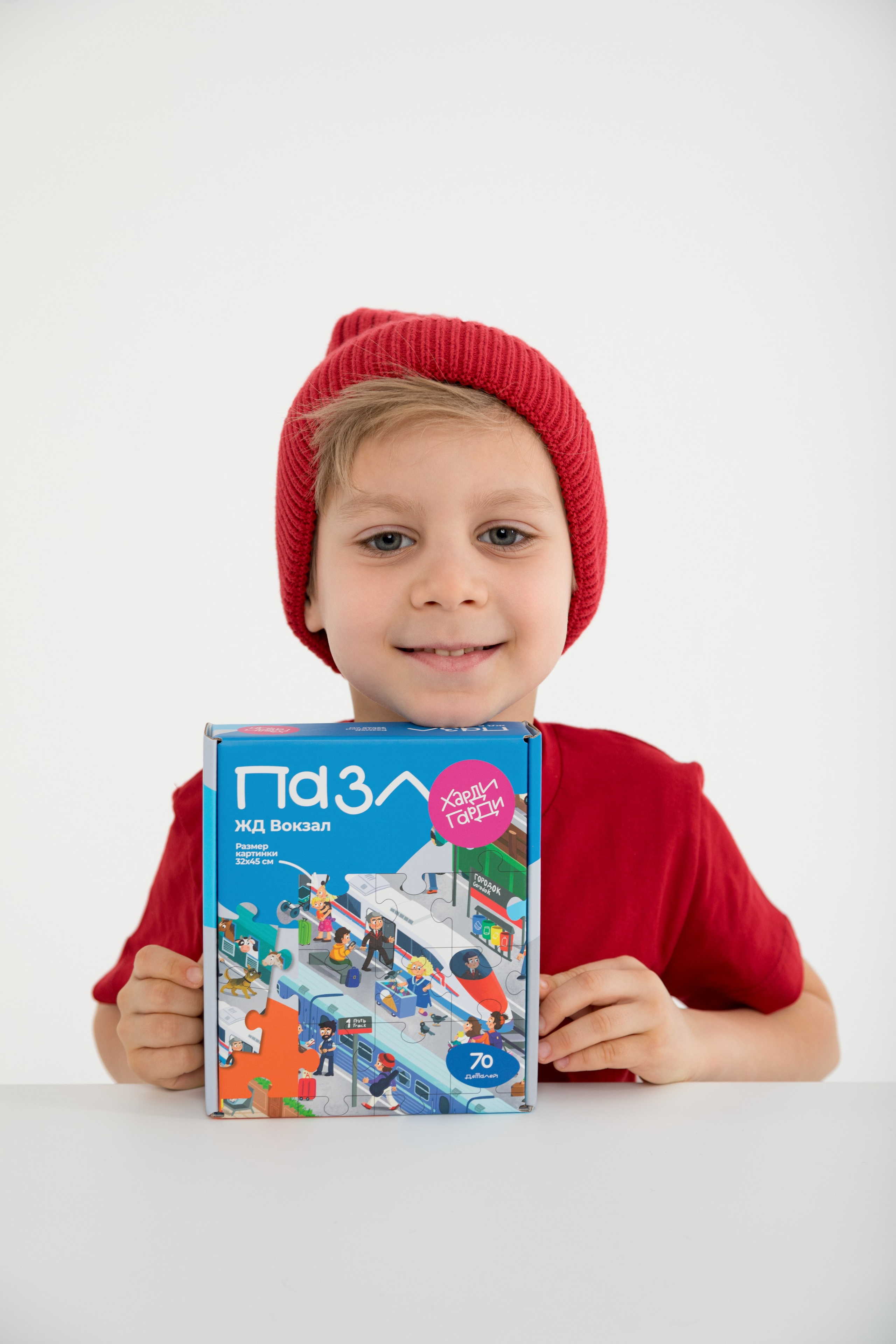 Съемка в циклораме для Харди Гарди. Детский и контент фотограф Надя Волкова Санкт-Петербург