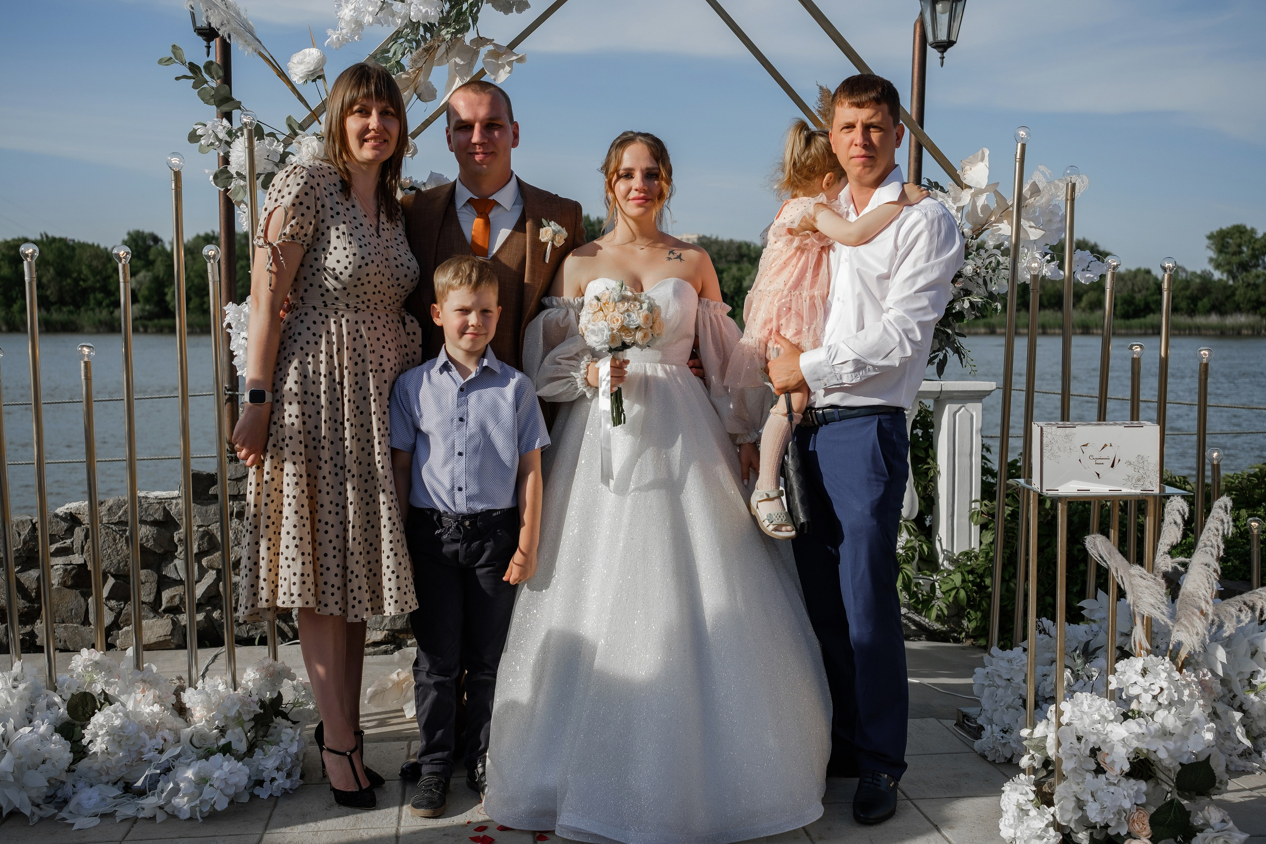 Максим и Дарья. Свадебный фотограф | репортаж | праздники | крещение