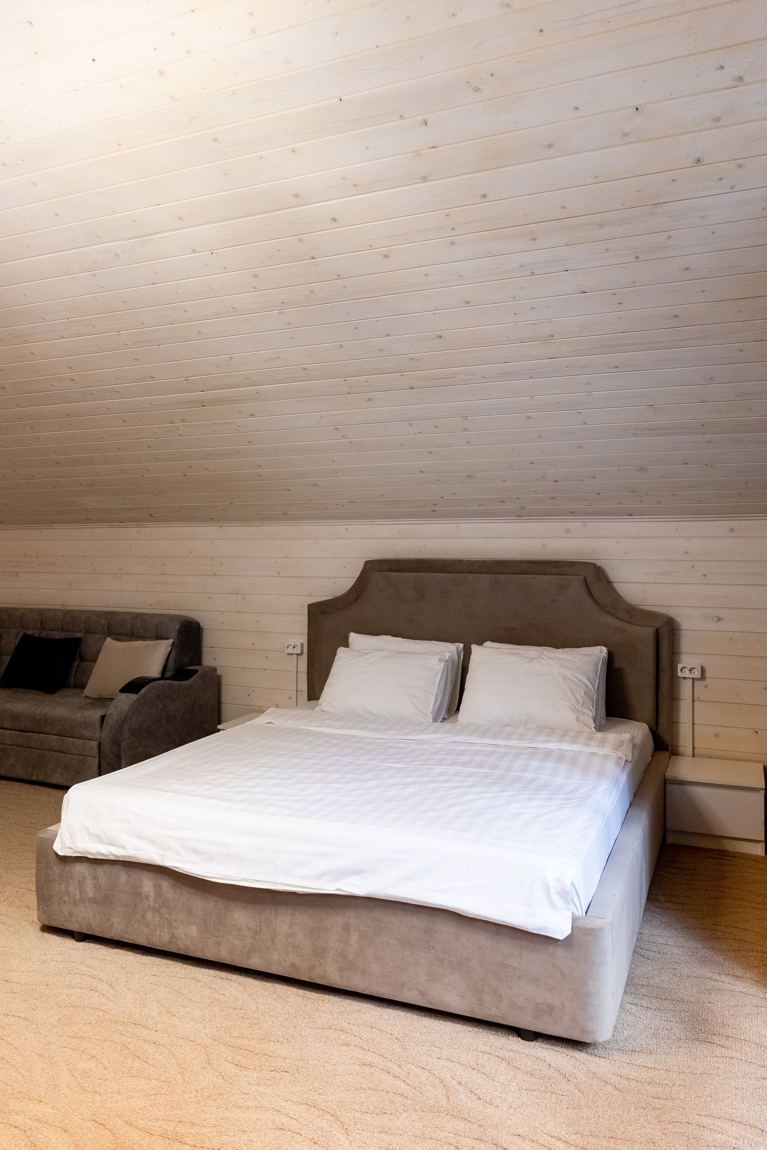 Wood 5642. Главная