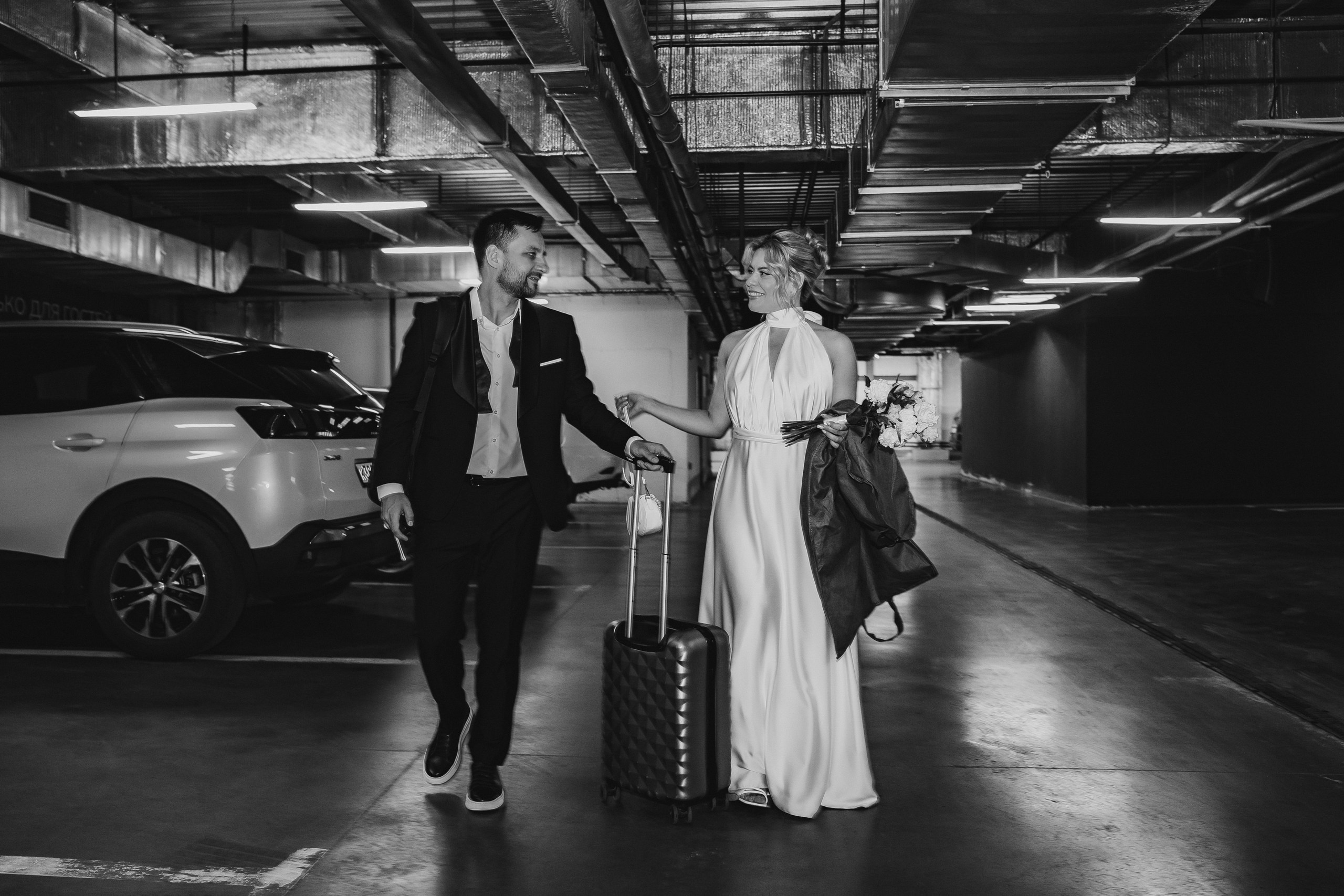 В отели. Для тех, кто не ждёт удачи, а создаёт её. Каждая фотосессия — это твой момент, твой стиль, твой успех. 📸