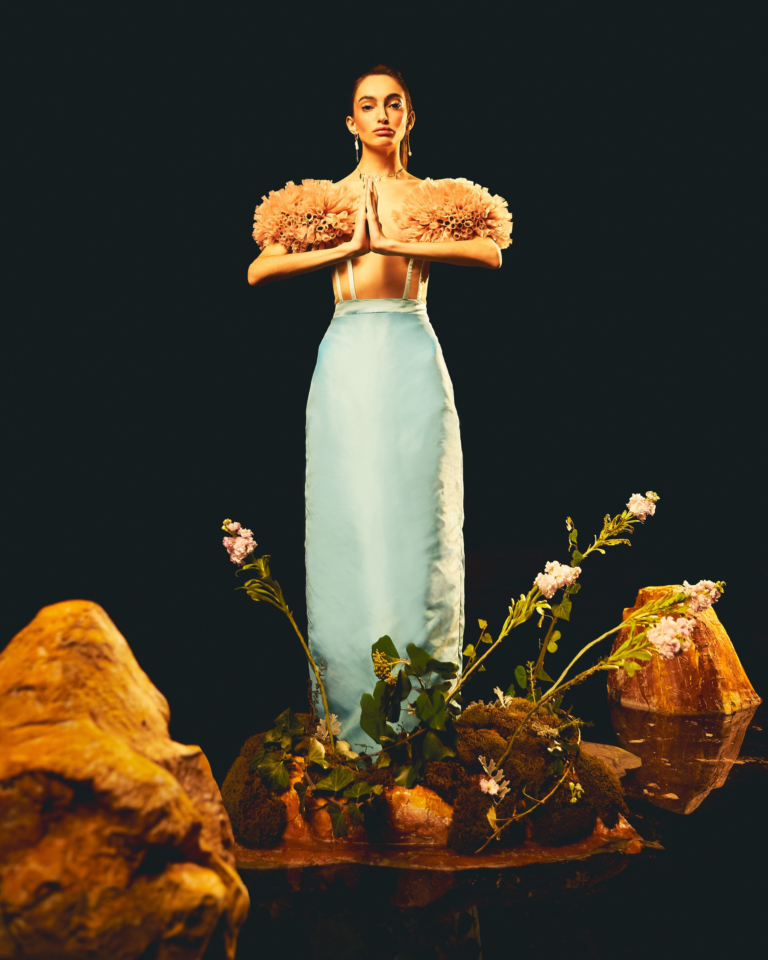 Vesper brand. Святослав Лебедев | Рекламный фотограф — Коммерческая съемка, Арт-дирекшн, AI-интеграция