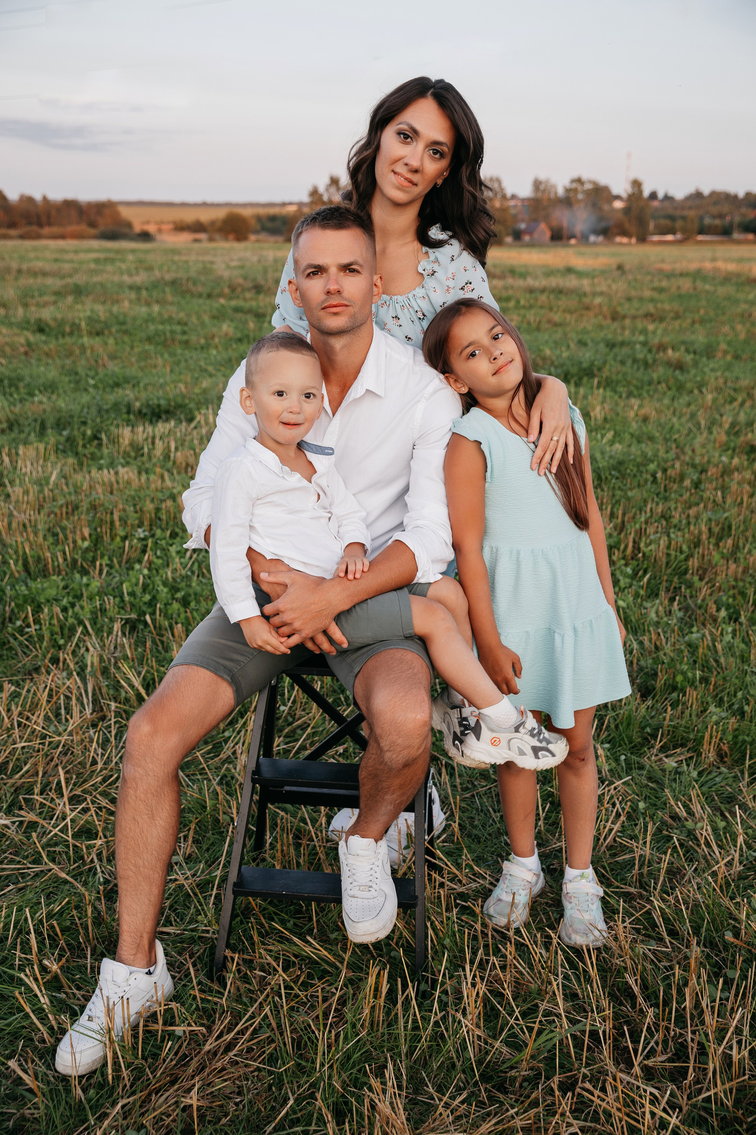 Семейная закатная съемка. Фотограф в Твери Лагодная Яна