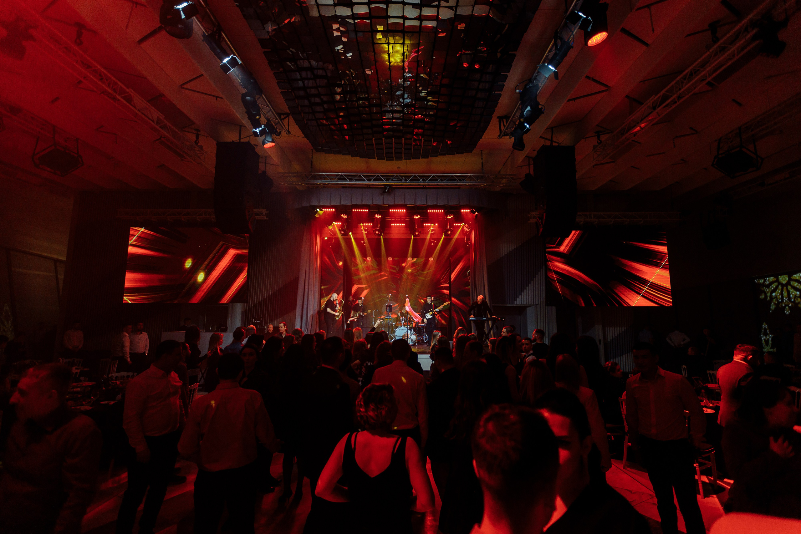 Корпоратив ПолСтраны. Свадебный и портретный фотограф в Королёве Сергей Чихарев