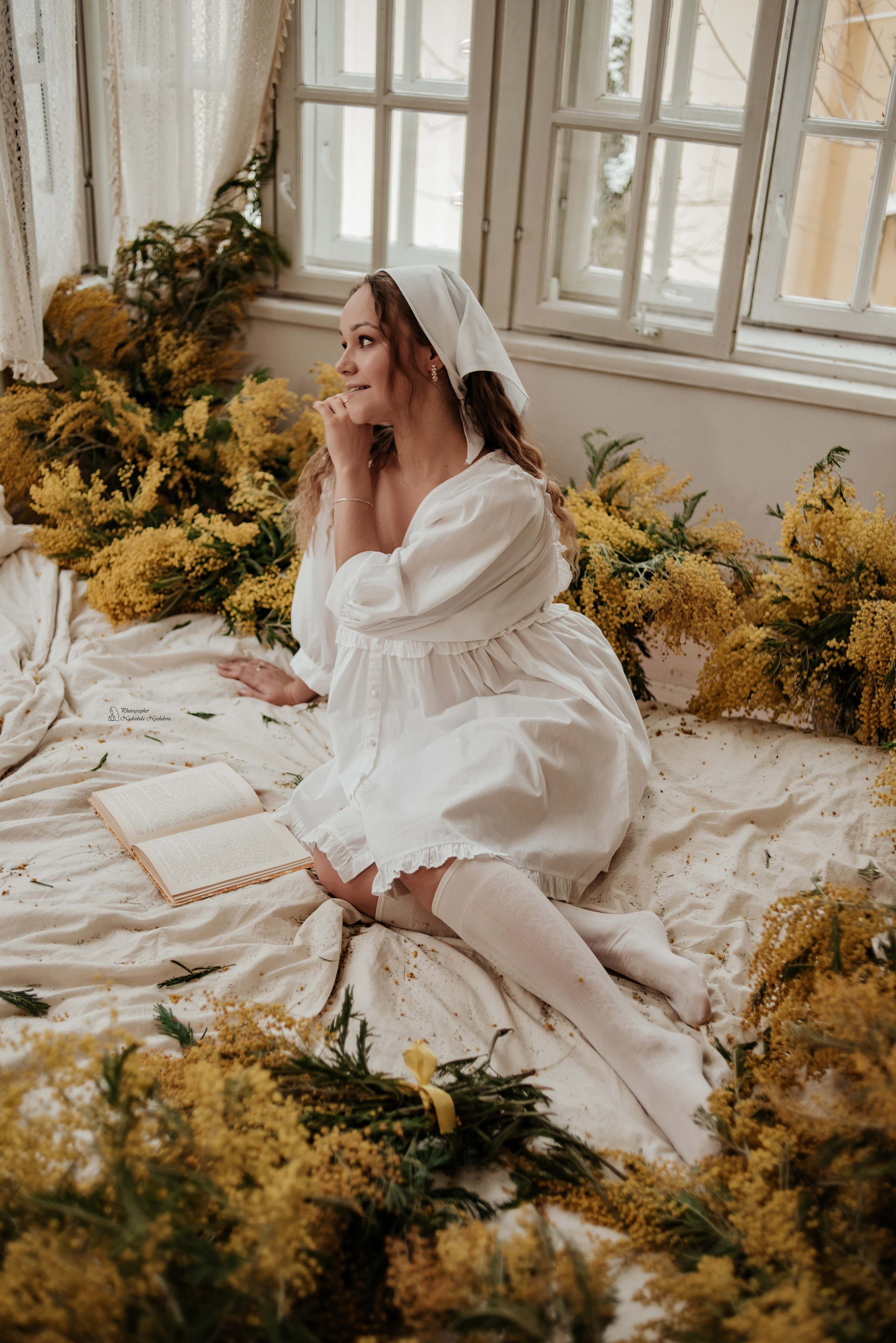 Фотограф: https://vk.com/capella.photo Модель: https://vk.com/lanasakuraa Организатор: https://vk.com/creative_photoday Место: https://vk.com/balcone.studio