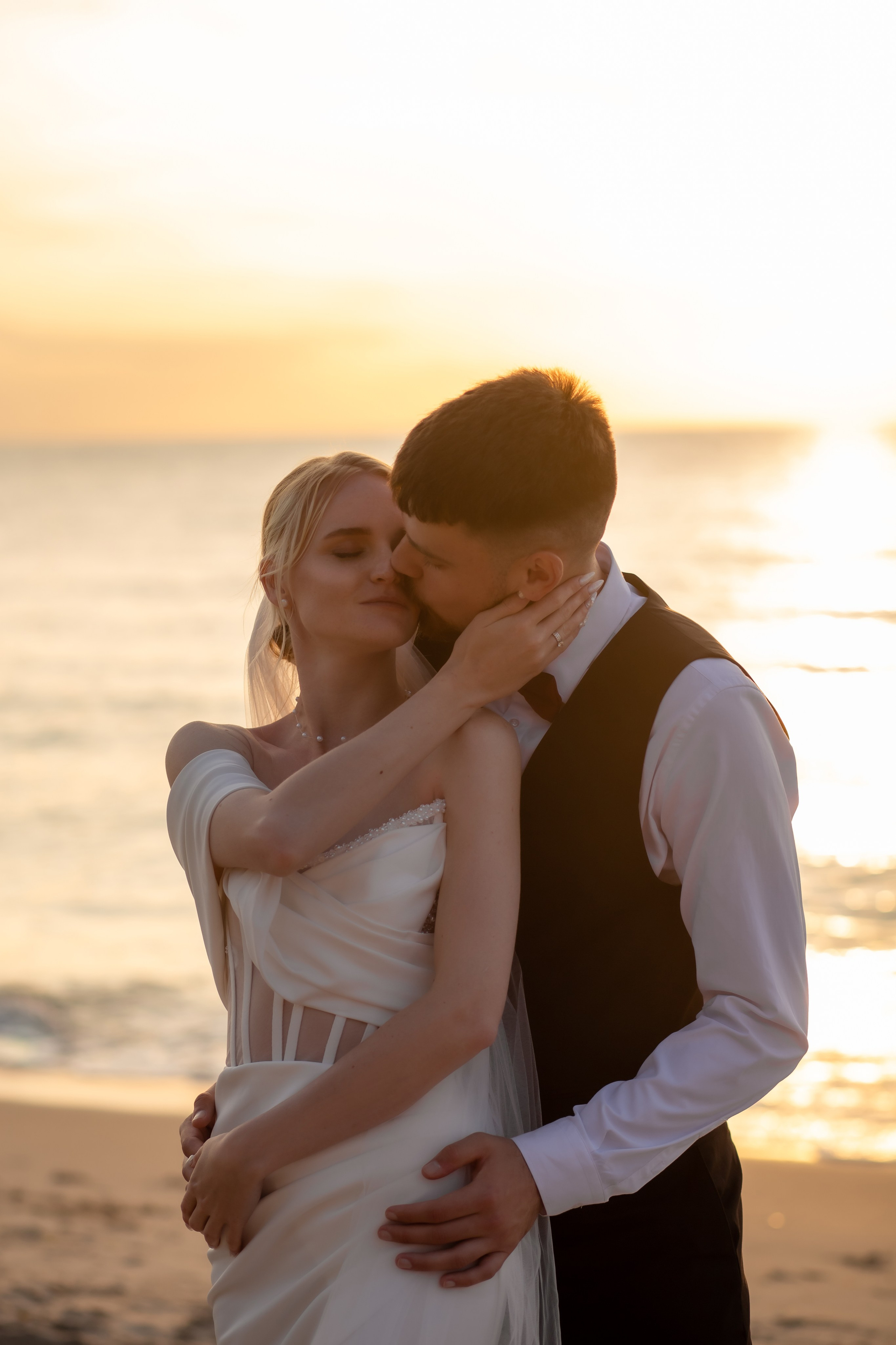 Александра и Влад. На закате. Фотограф в Калининграде Решетникова Алина