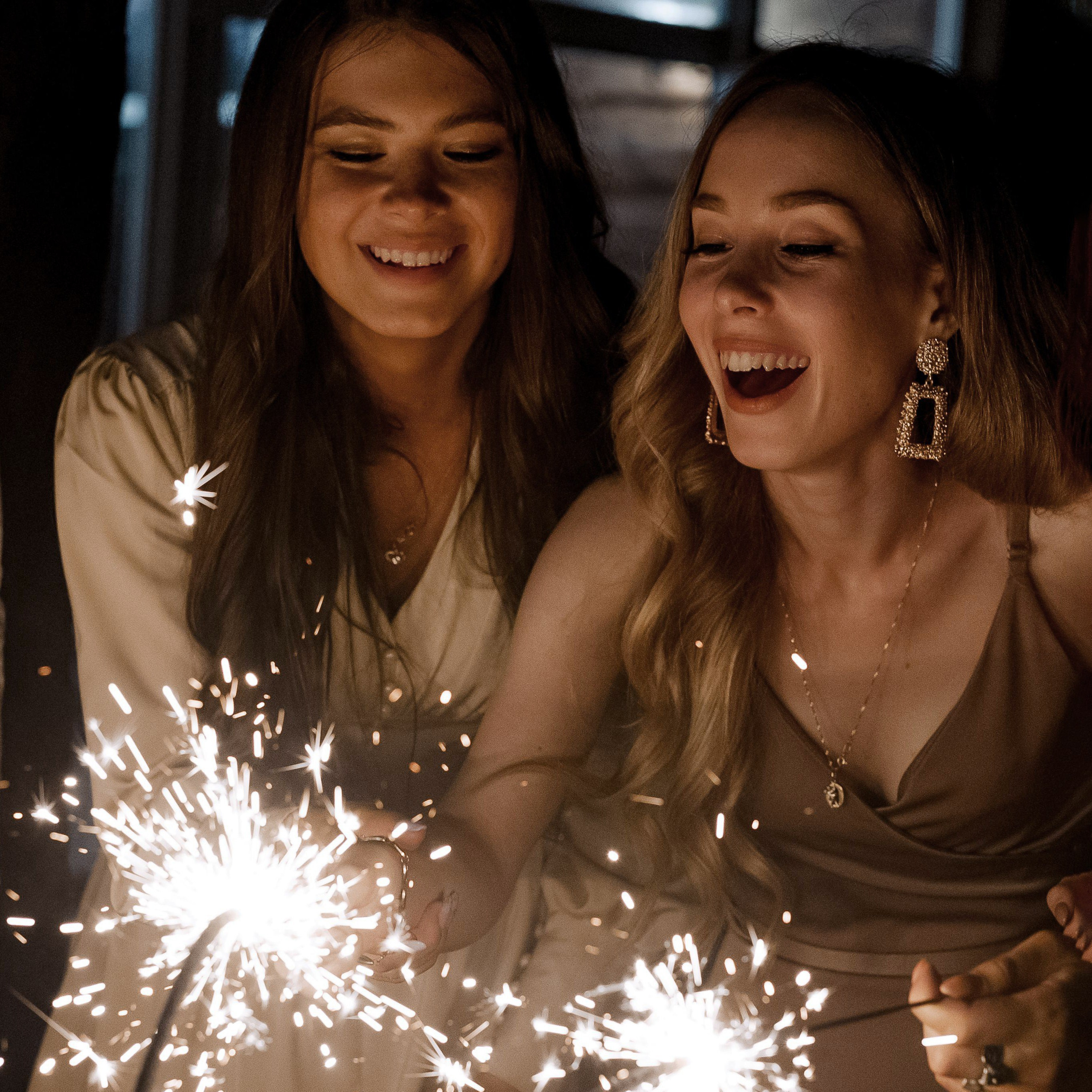 Свадебная фотография в Петербурге. VERSLIBRE | Свадебный и репортажный фотограф в Санкт-Петербурге