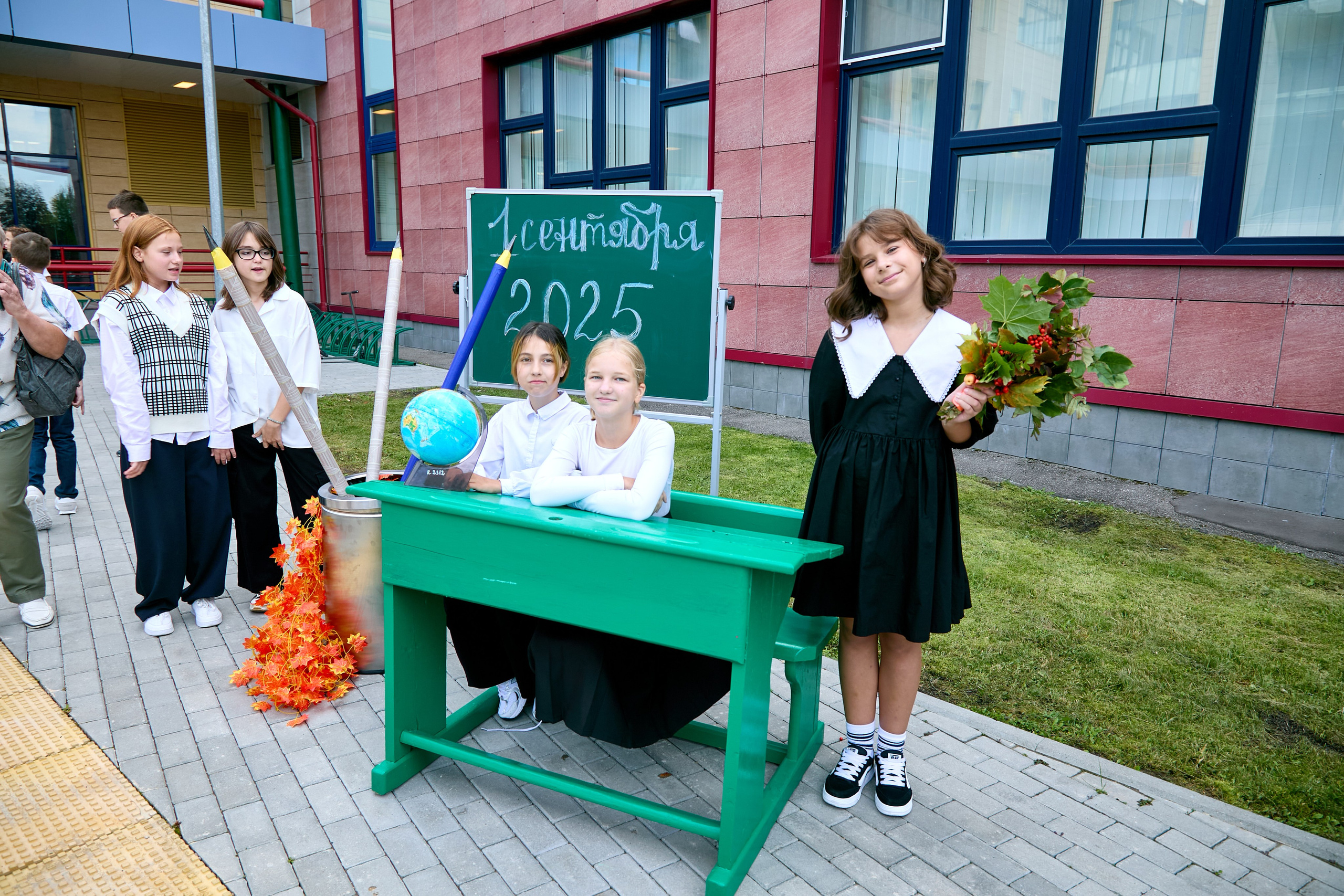 Первое сентября 2025. Школа 2045. Фотограф Михаил Коган — Москва 89267284460