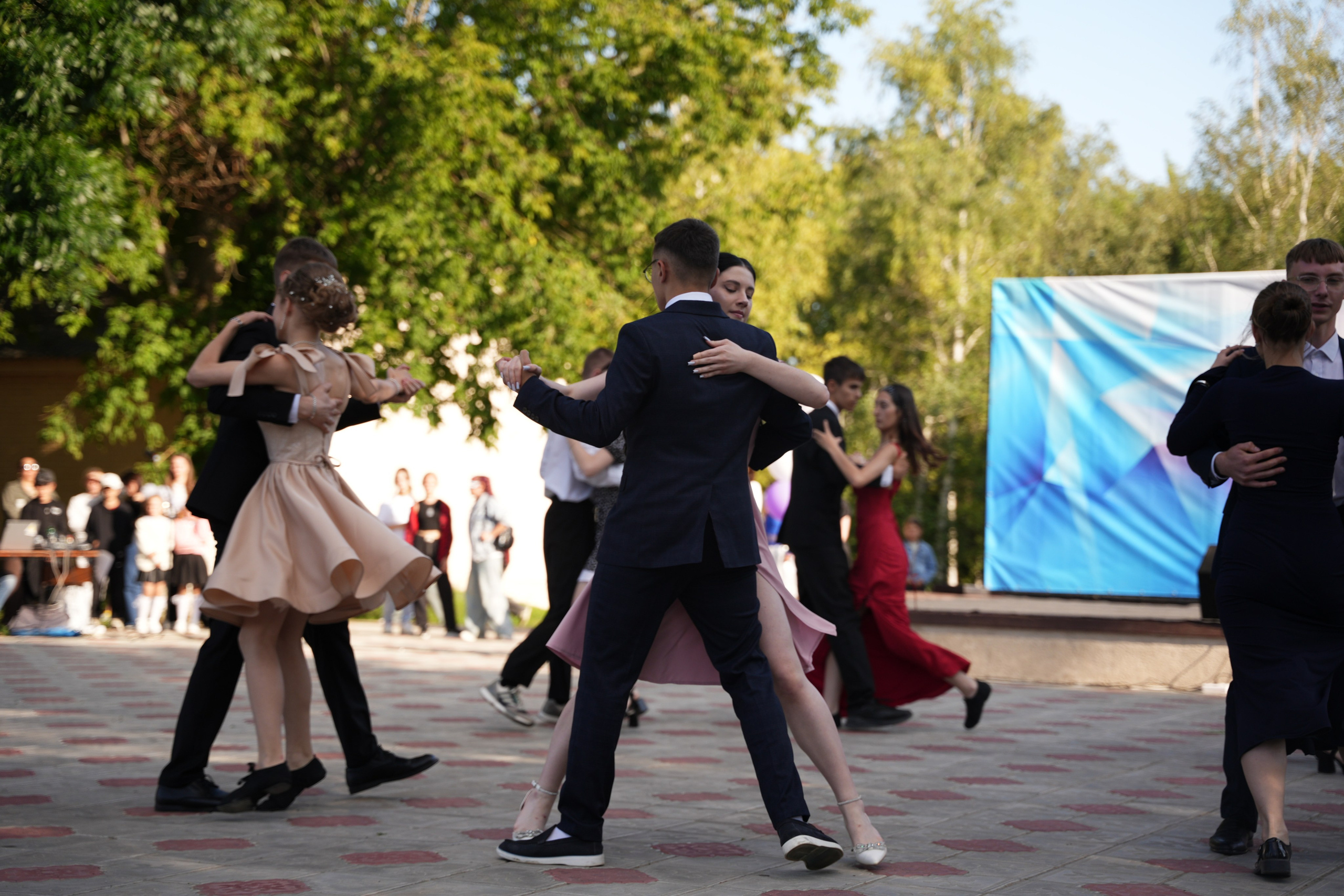 Выпускной в парке. Ольга Плаксина фотограф в Саратове