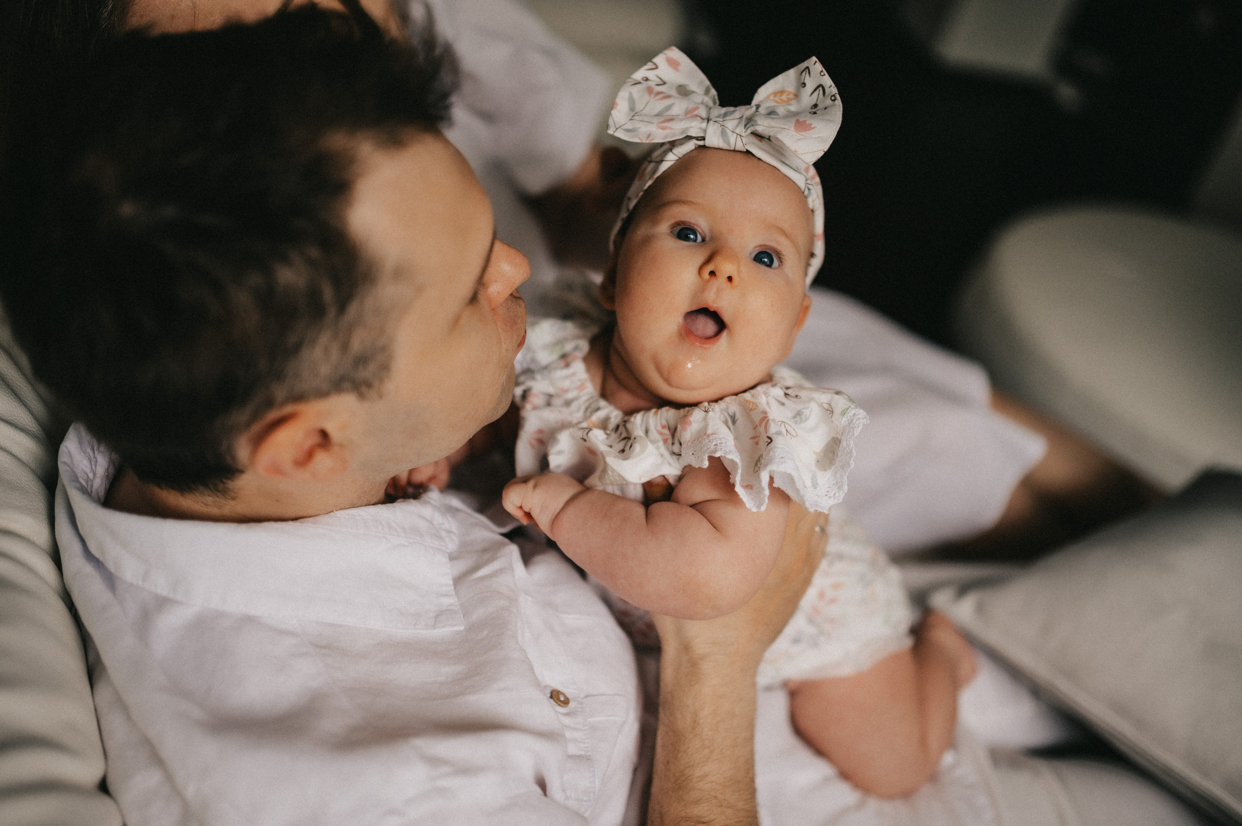 Сергей, Оксана и Алиса дома. Семейный и свадебный lifestyle-фотограф в Москве Мария Петрова