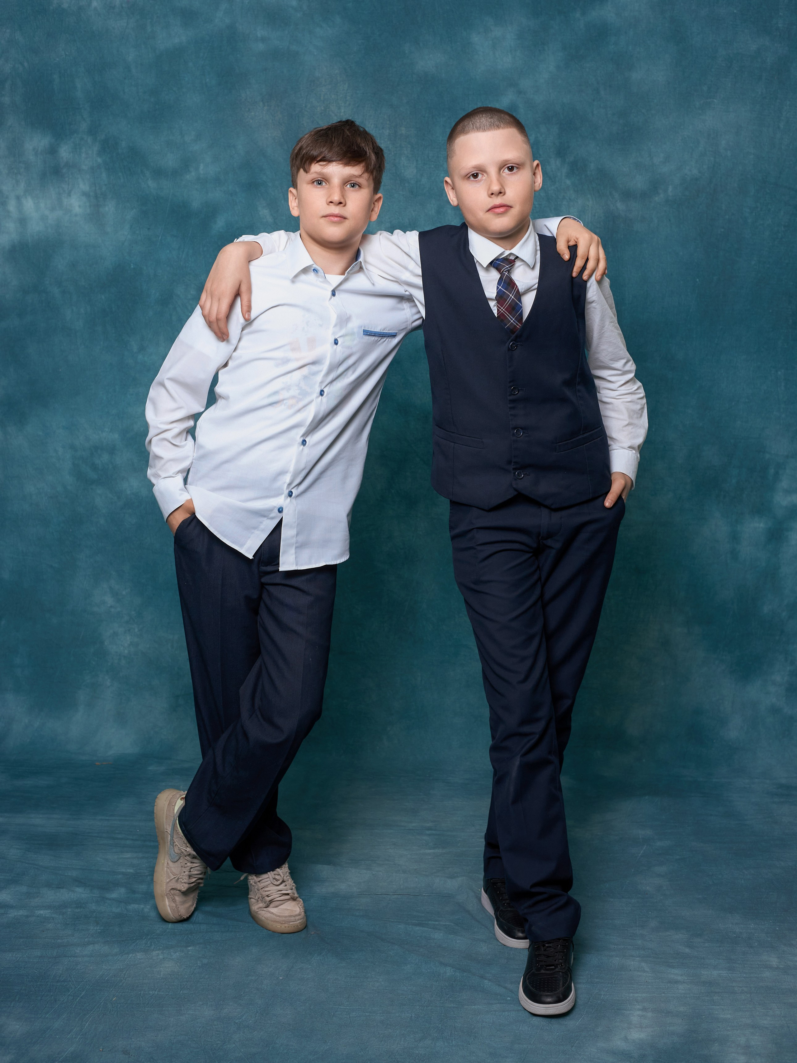 Школьный альбом "Кубы бирюза". Выпускные альбомы в Тюмени для школ, садов, вузов спортивных секций