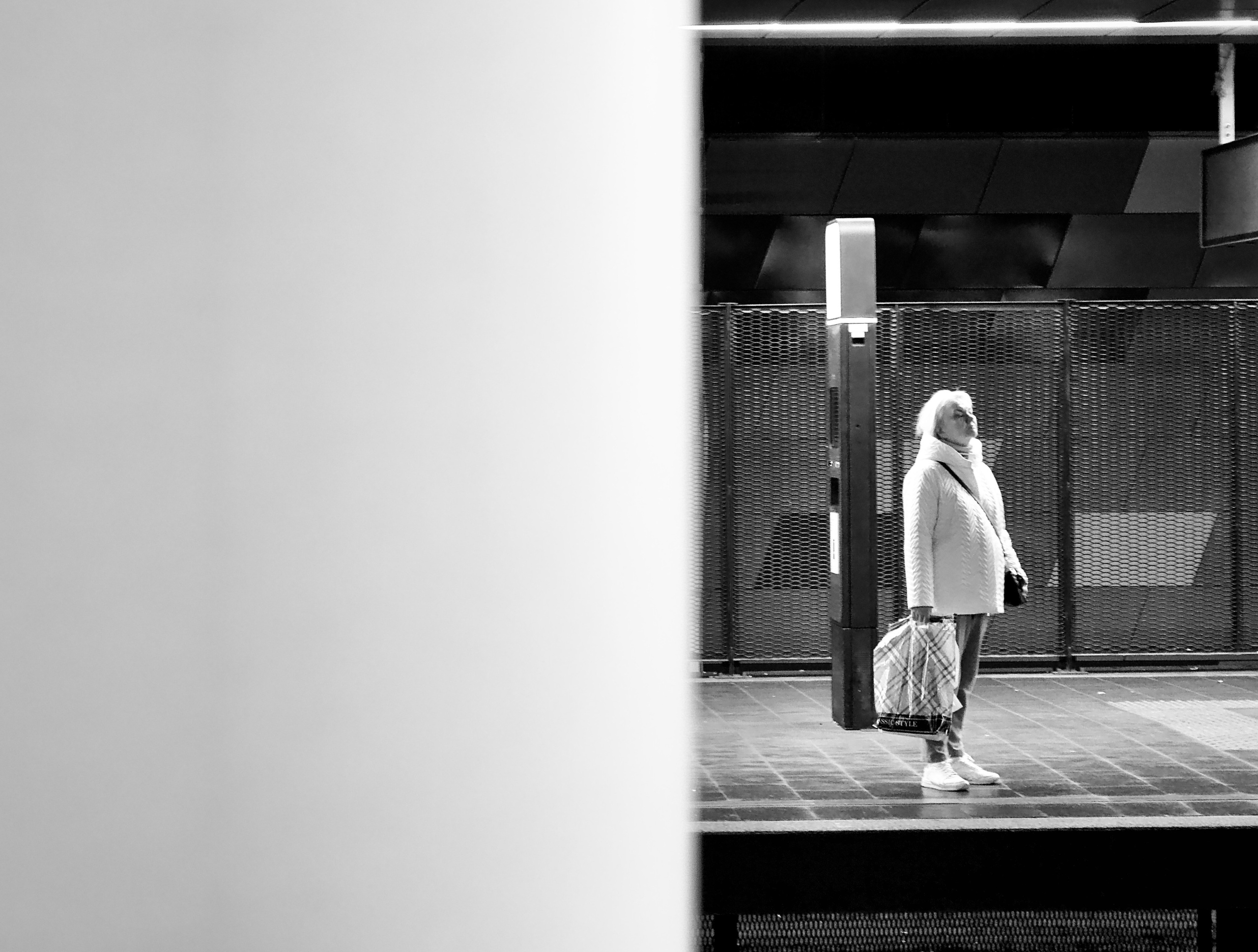 Стрит-фотография прохожих. KUPINИ | ФОТО — сайт портфолио по мультижанровой съёмке | фотограф Сергей Мар