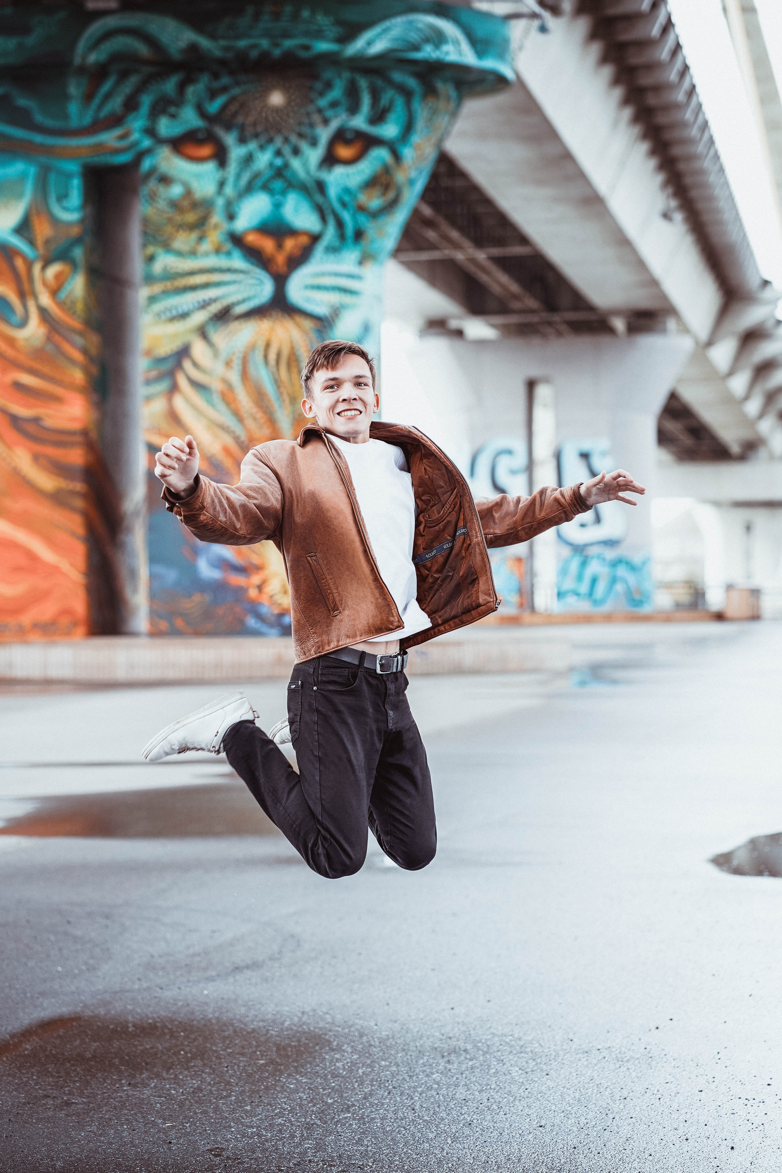 Фотография под мостом Миллениум