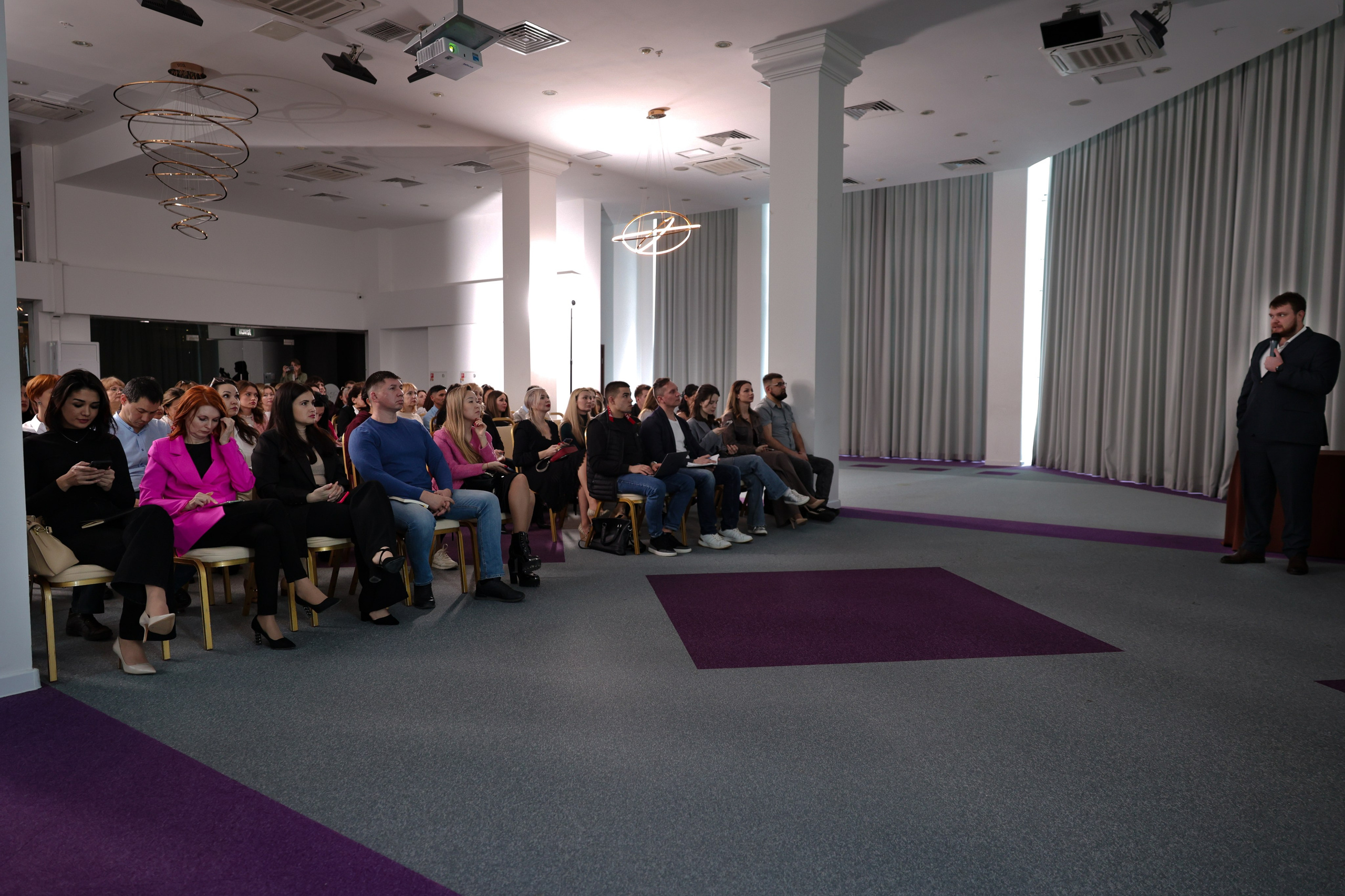 Конференция в Grand Hotel. Свадебный фотограф Астрахань