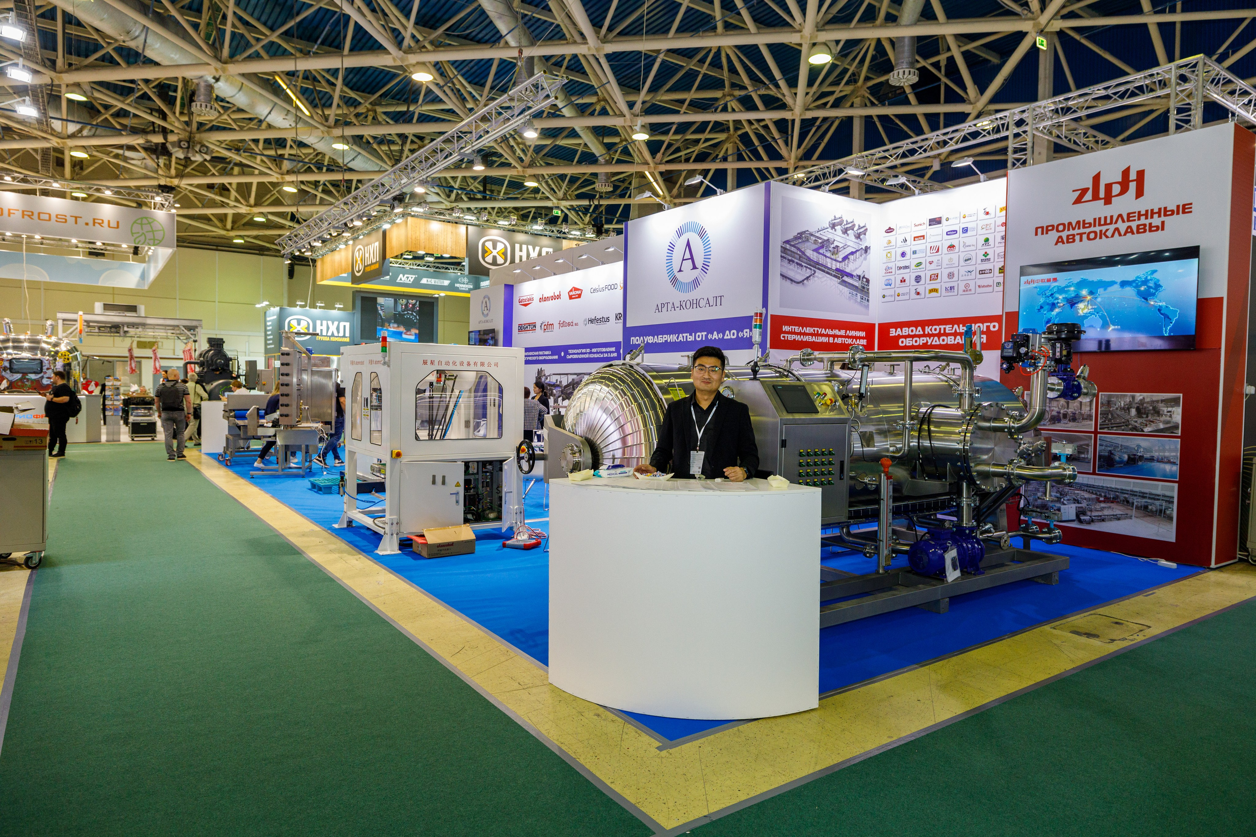 Съёмка стенда на выставке. Фотограф на мероприятие в Москве Марик