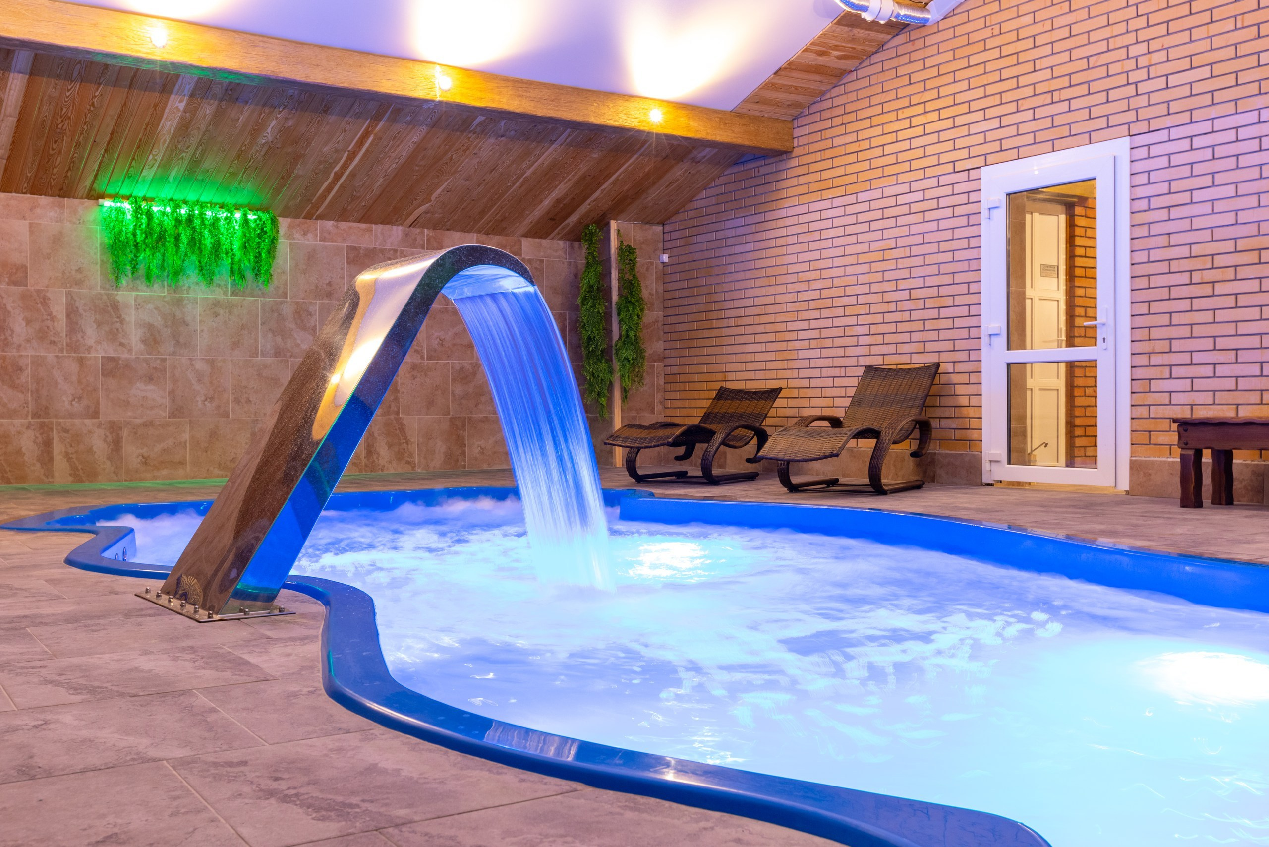 Большая Тросна вечером и новый бассейный комплекс. Фотограф в Туле Крупский АнДРей. Фотостудия «КАДР71» в Туле