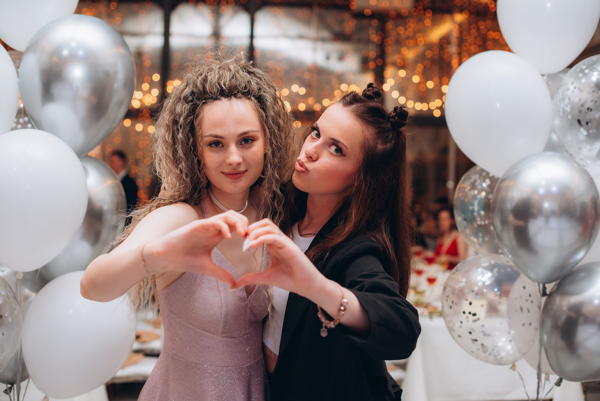 Выпускной 9-11классы. Выпускные книги Анапа Новороссийск Краснодар