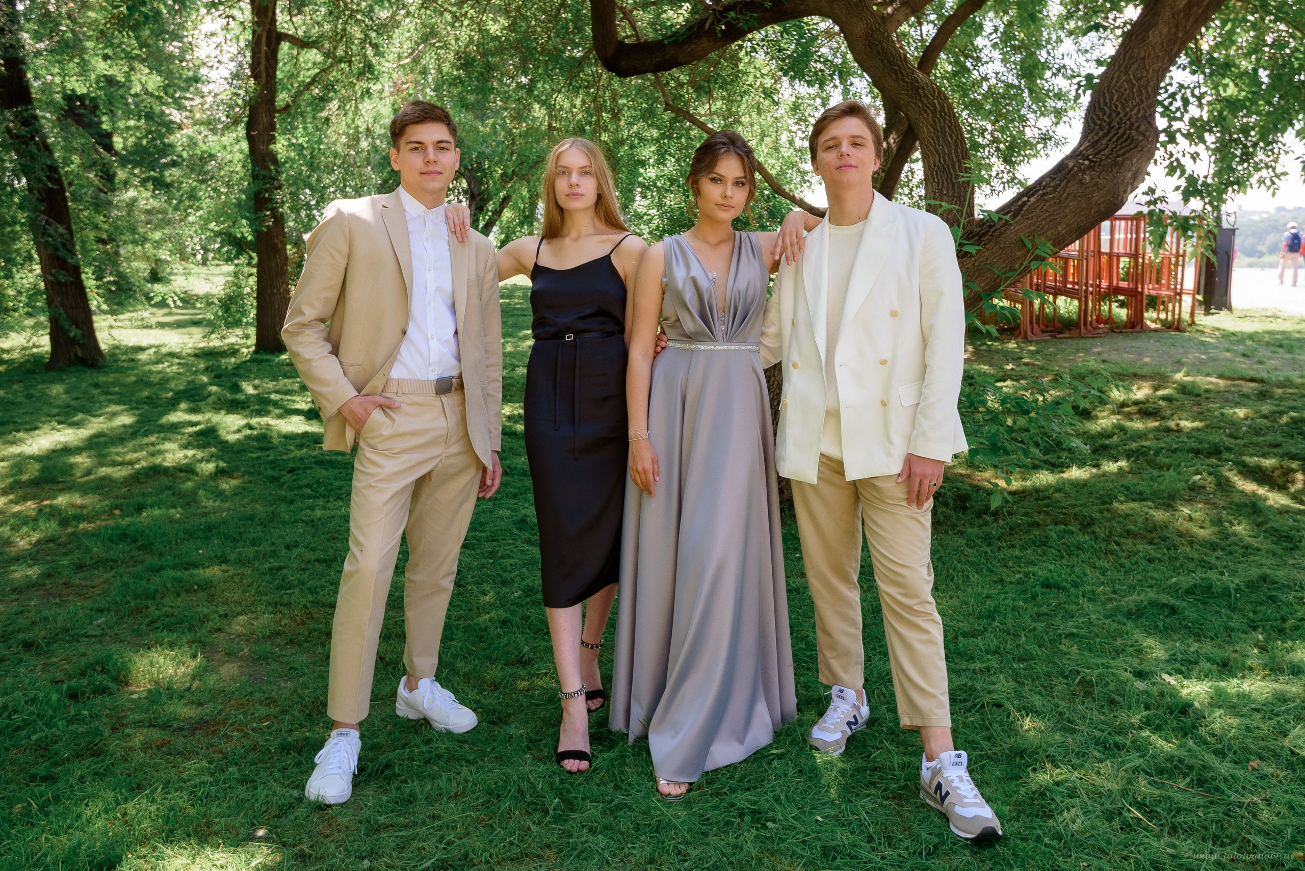 Выпускной 9-11классы. Выпускные книги Анапа Новороссийск Краснодар