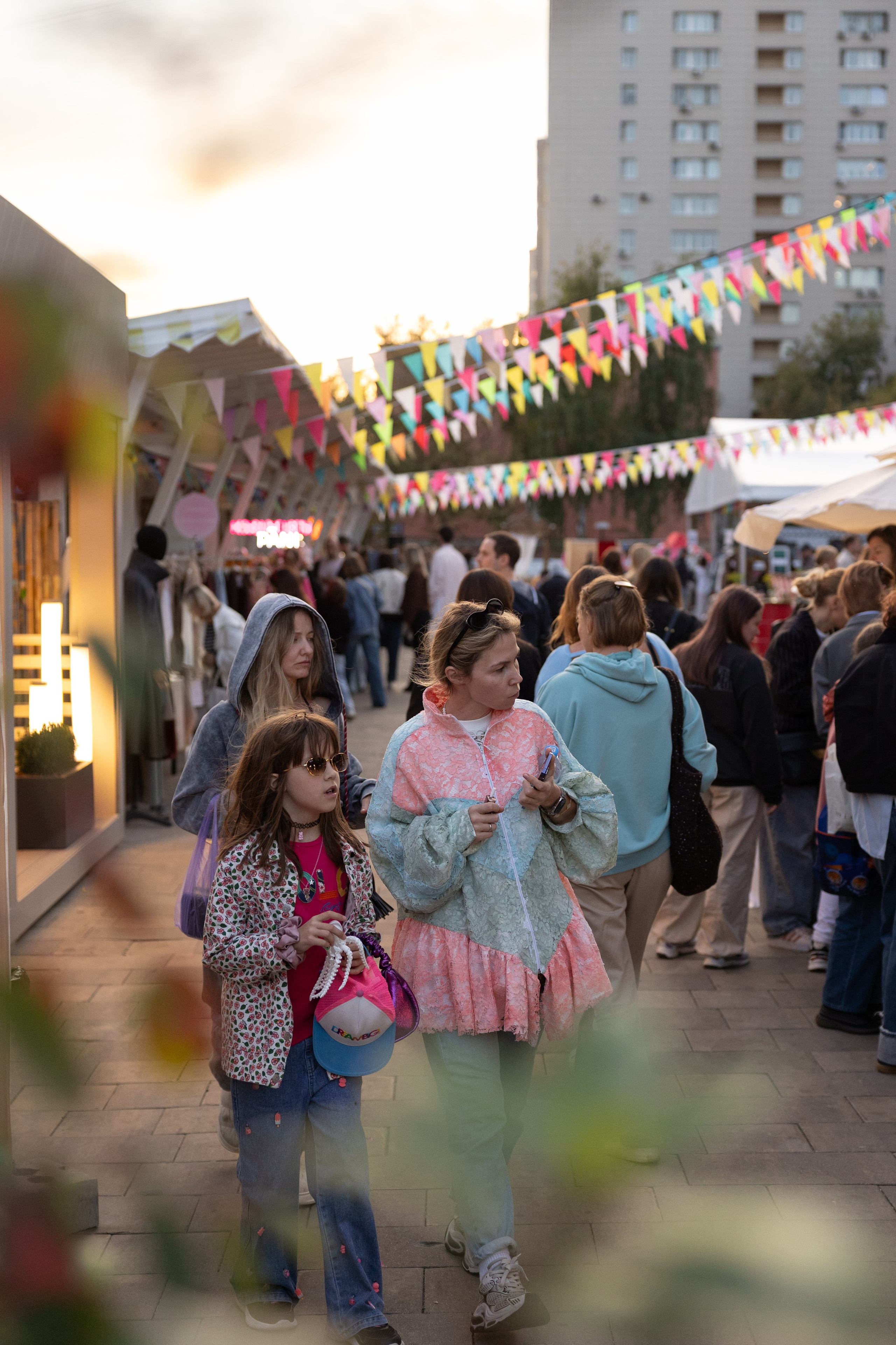13–14 сентября 2025 на Даниловском рынке / День 1 / фото Саша Жукова. Фотоотчеты «Ламбада-маркета»