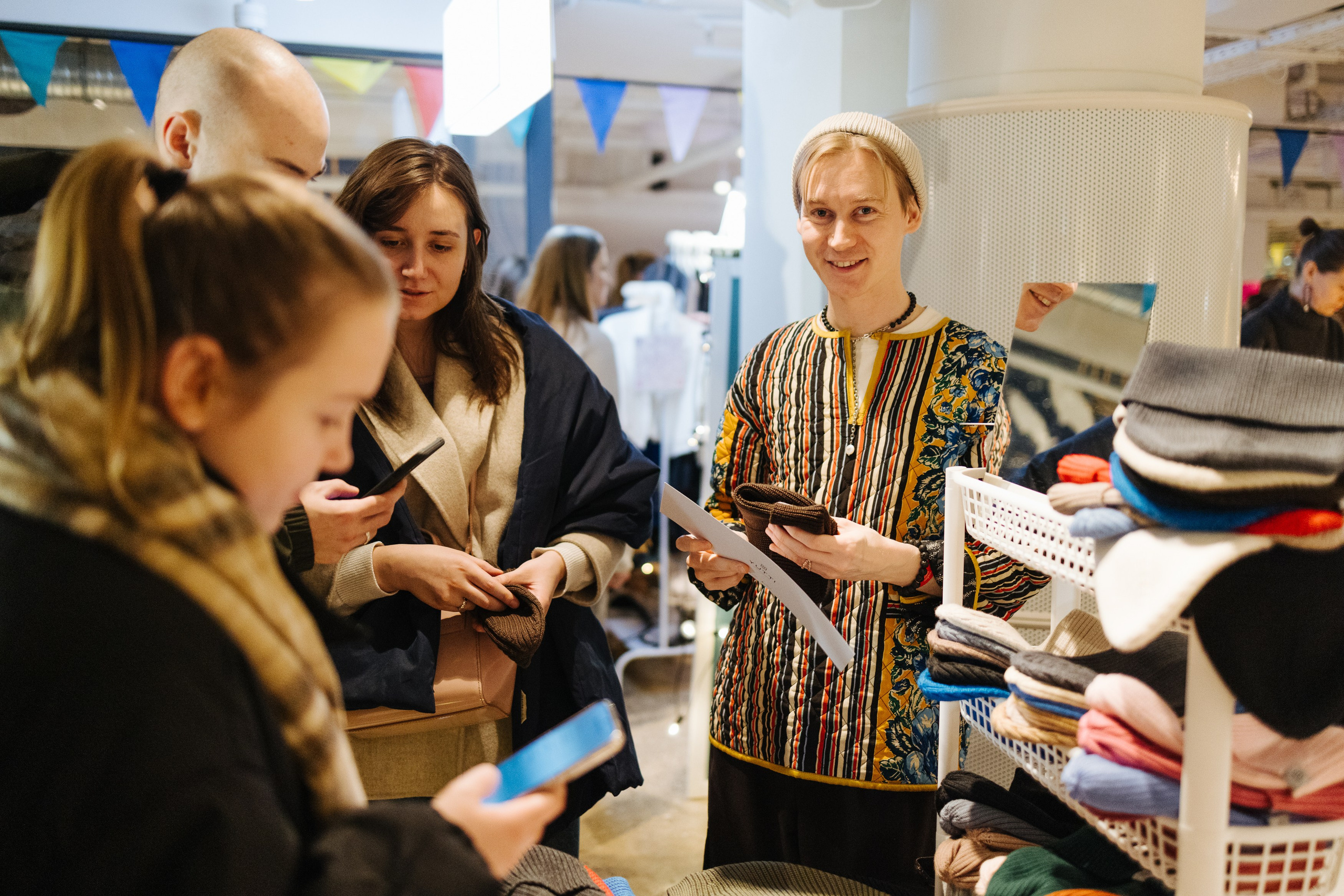 23–24 декабря 2023 в «Три вокзала. Депо» / День 2 / фото Валерий Белобеев. Фотоотчеты «Ламбада-маркета»